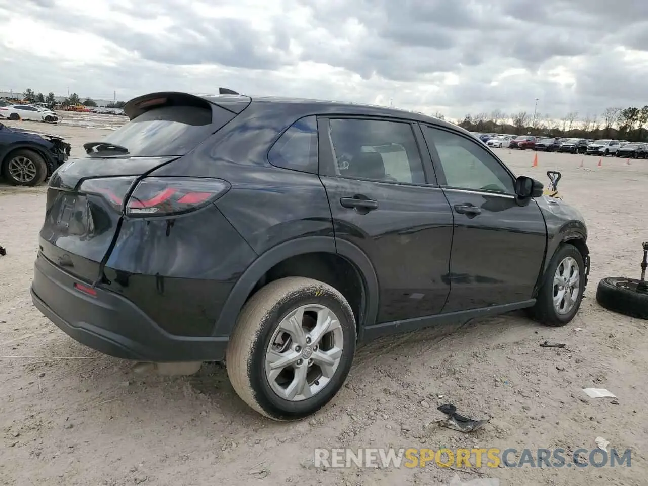 3 Photograph of a damaged car 3CZRZ1H33PM728737 HONDA HR-V 2023