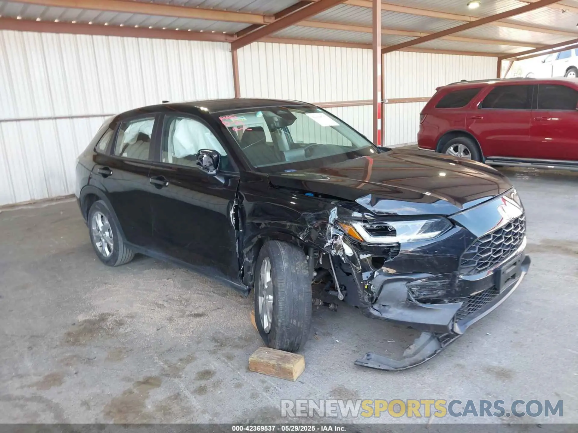 1 Photograph of a damaged car 3CZRZ1H33PM738409 HONDA HR-V 2023