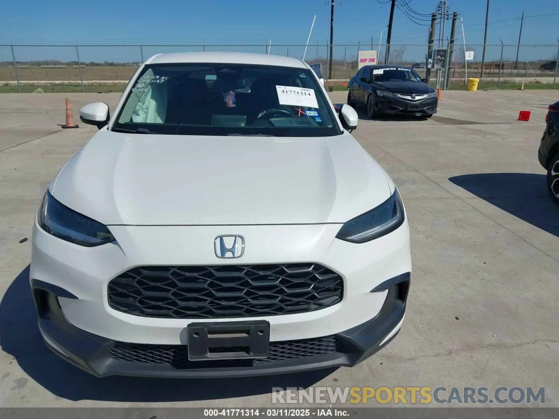 12 Photograph of a damaged car 3CZRZ1H34PM707380 HONDA HR-V 2023