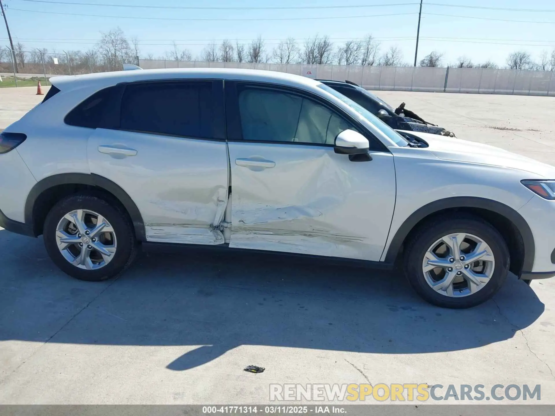 6 Photograph of a damaged car 3CZRZ1H34PM707380 HONDA HR-V 2023