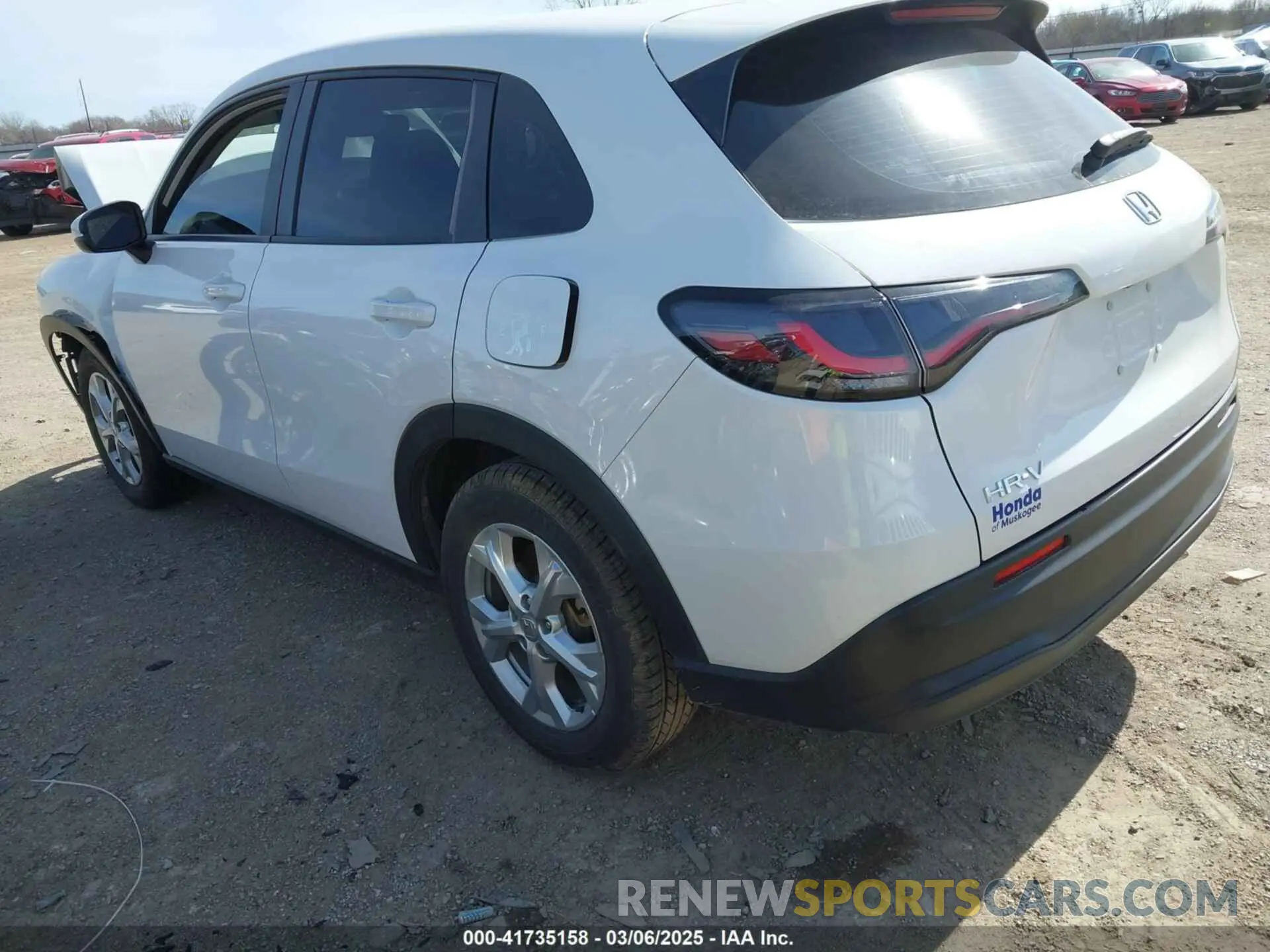 3 Photograph of a damaged car 3CZRZ1H34PM709551 HONDA HR-V 2023