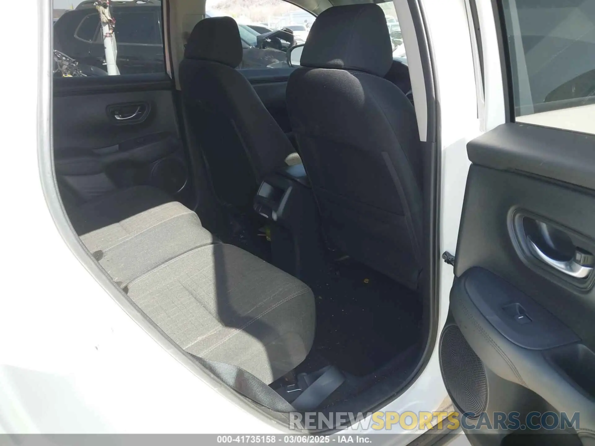 8 Photograph of a damaged car 3CZRZ1H34PM709551 HONDA HR-V 2023