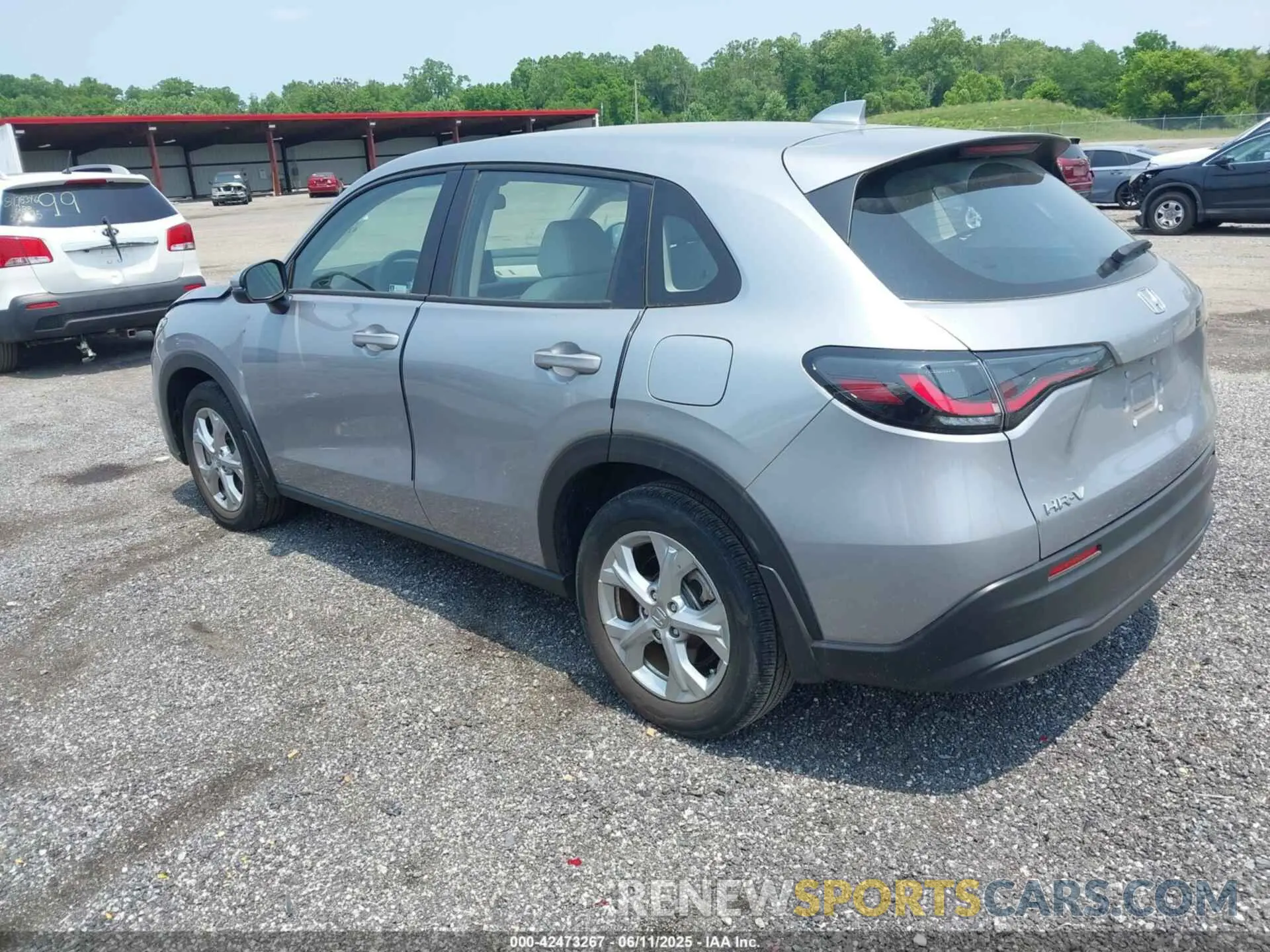 3 Photograph of a damaged car 3CZRZ1H34PM723904 HONDA HR-V 2023