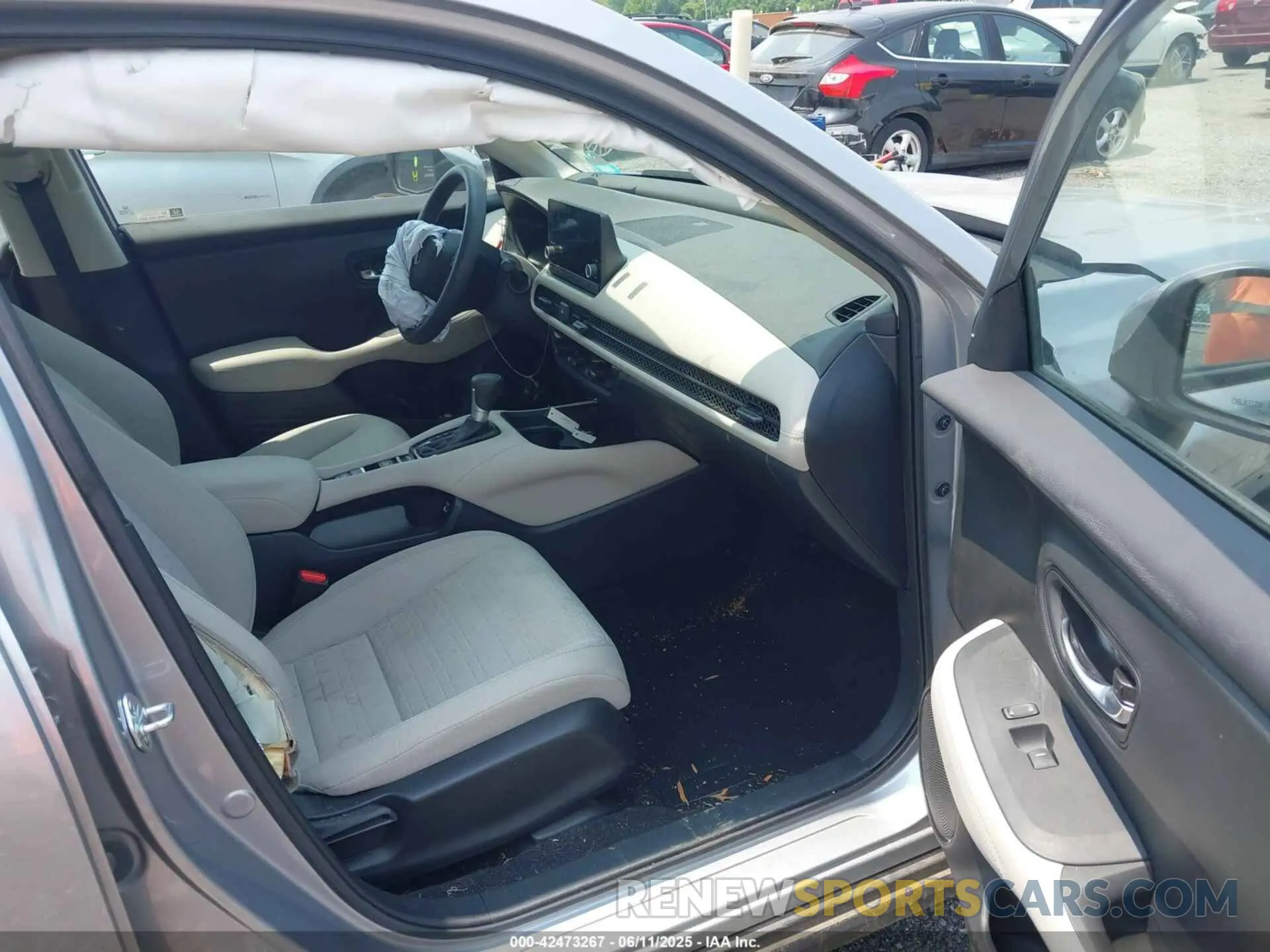 5 Photograph of a damaged car 3CZRZ1H34PM723904 HONDA HR-V 2023