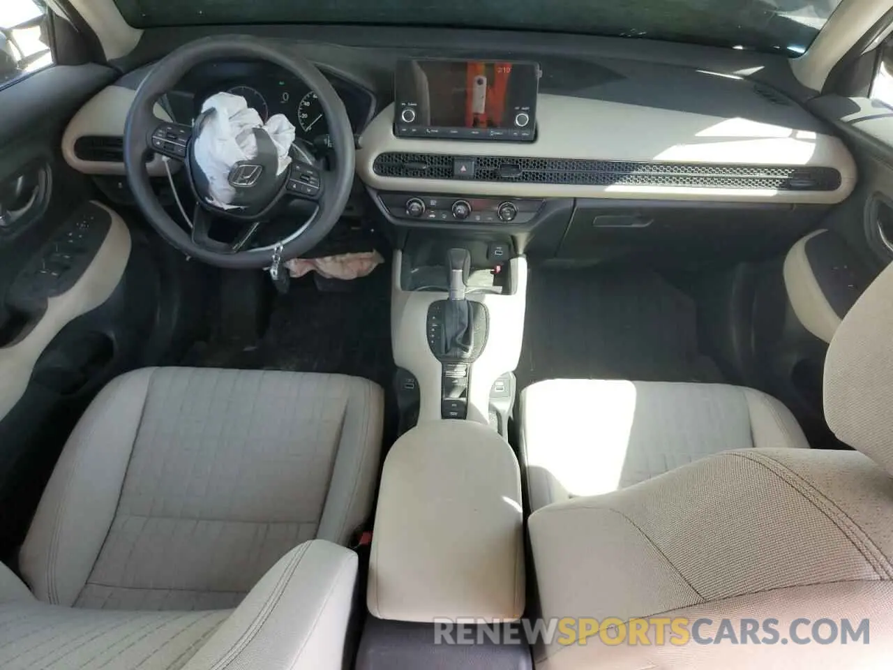 8 Photograph of a damaged car 3CZRZ1H34PM727757 HONDA HR-V 2023