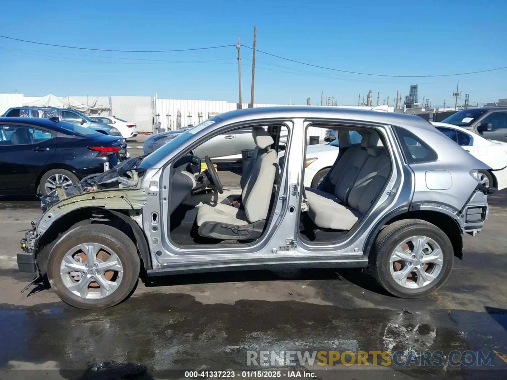 6 Photograph of a damaged car 3CZRZ1H36PM723127 HONDA HR-V 2023