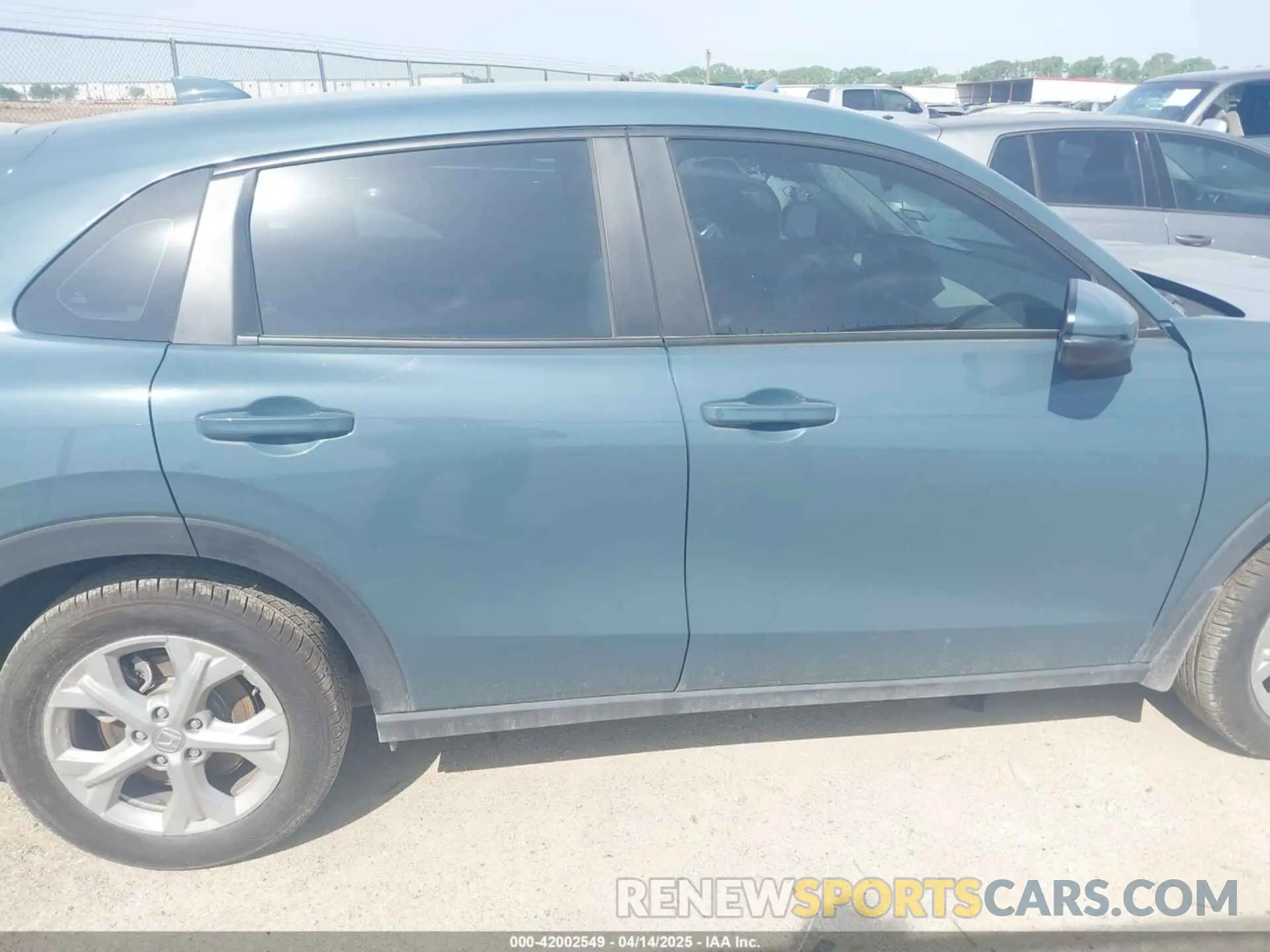 13 Photograph of a damaged car 3CZRZ1H38PM702232 HONDA HR-V 2023