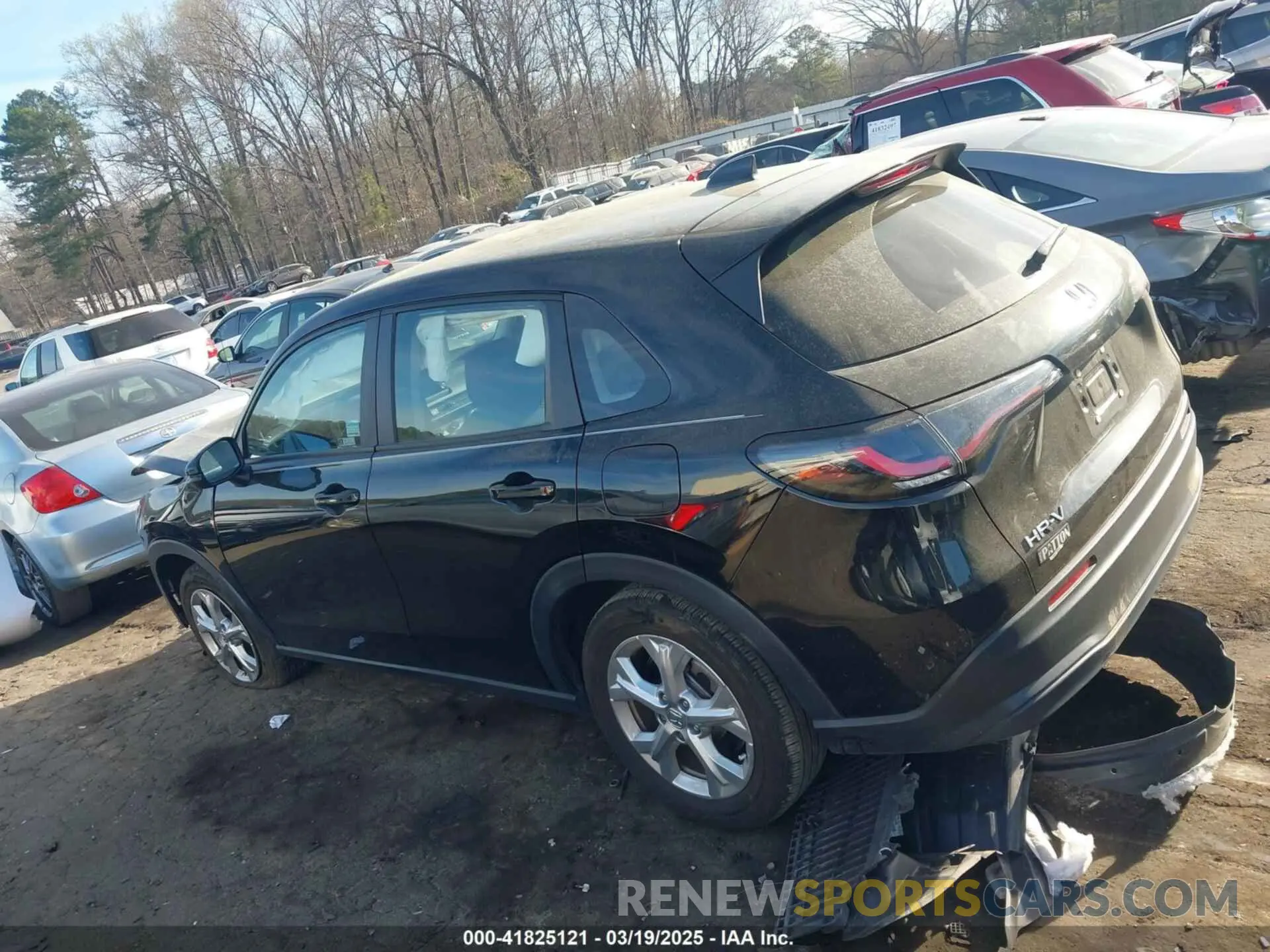 14 Photograph of a damaged car 3CZRZ1H39PM708833 HONDA HR-V 2023