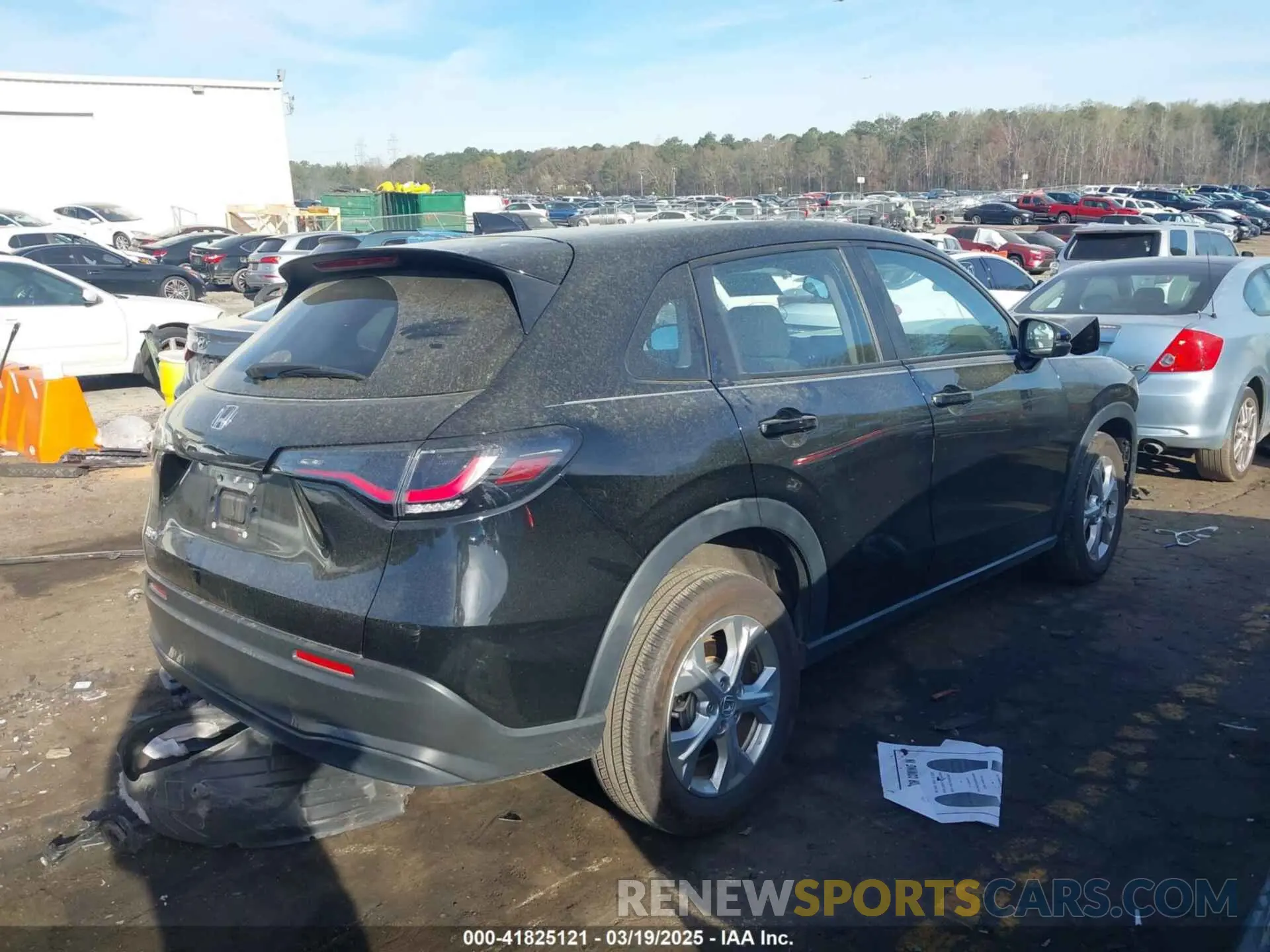 4 Photograph of a damaged car 3CZRZ1H39PM708833 HONDA HR-V 2023