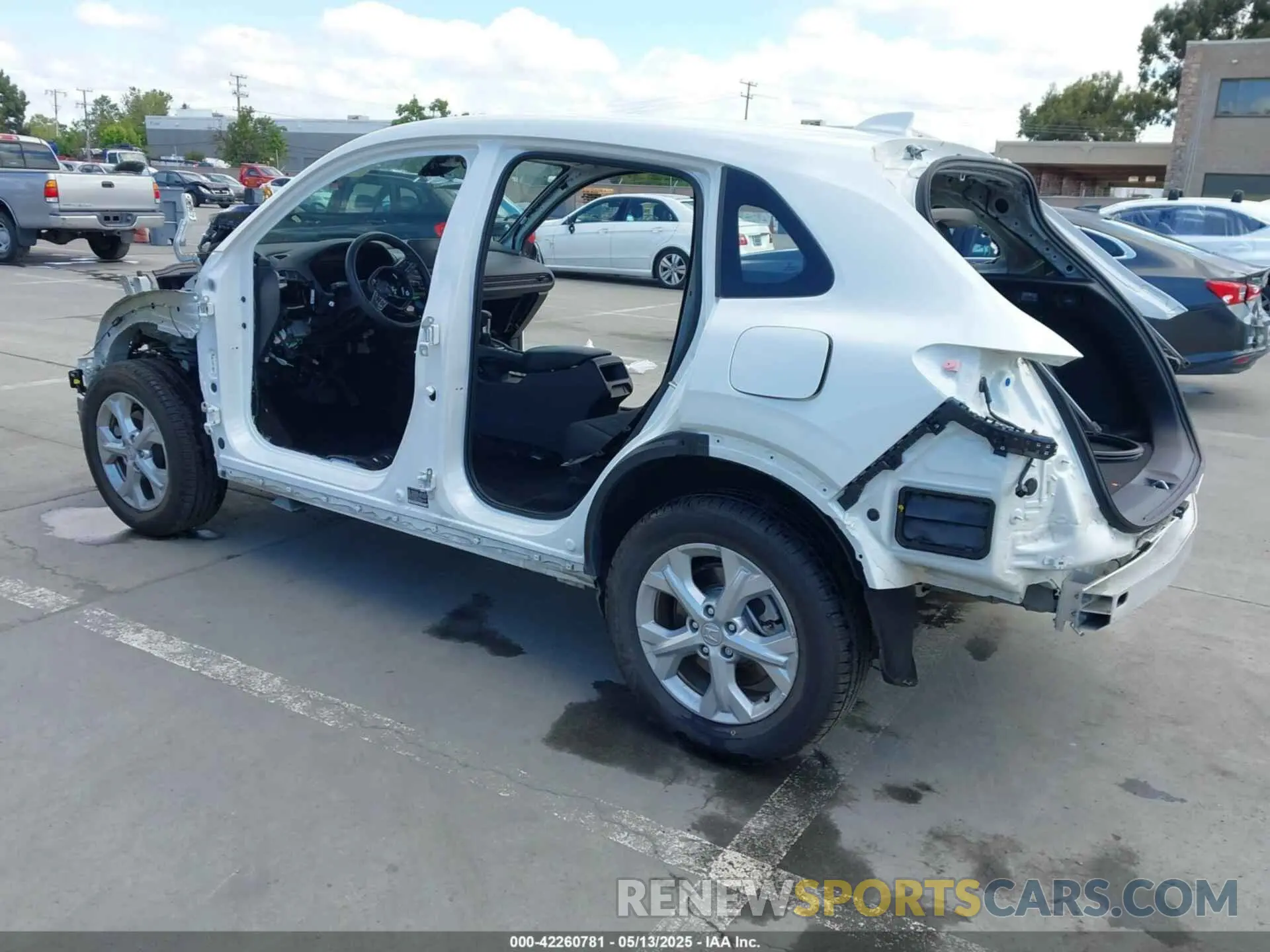 3 Photograph of a damaged car 3CZRZ1H39PM714616 HONDA HR-V 2023