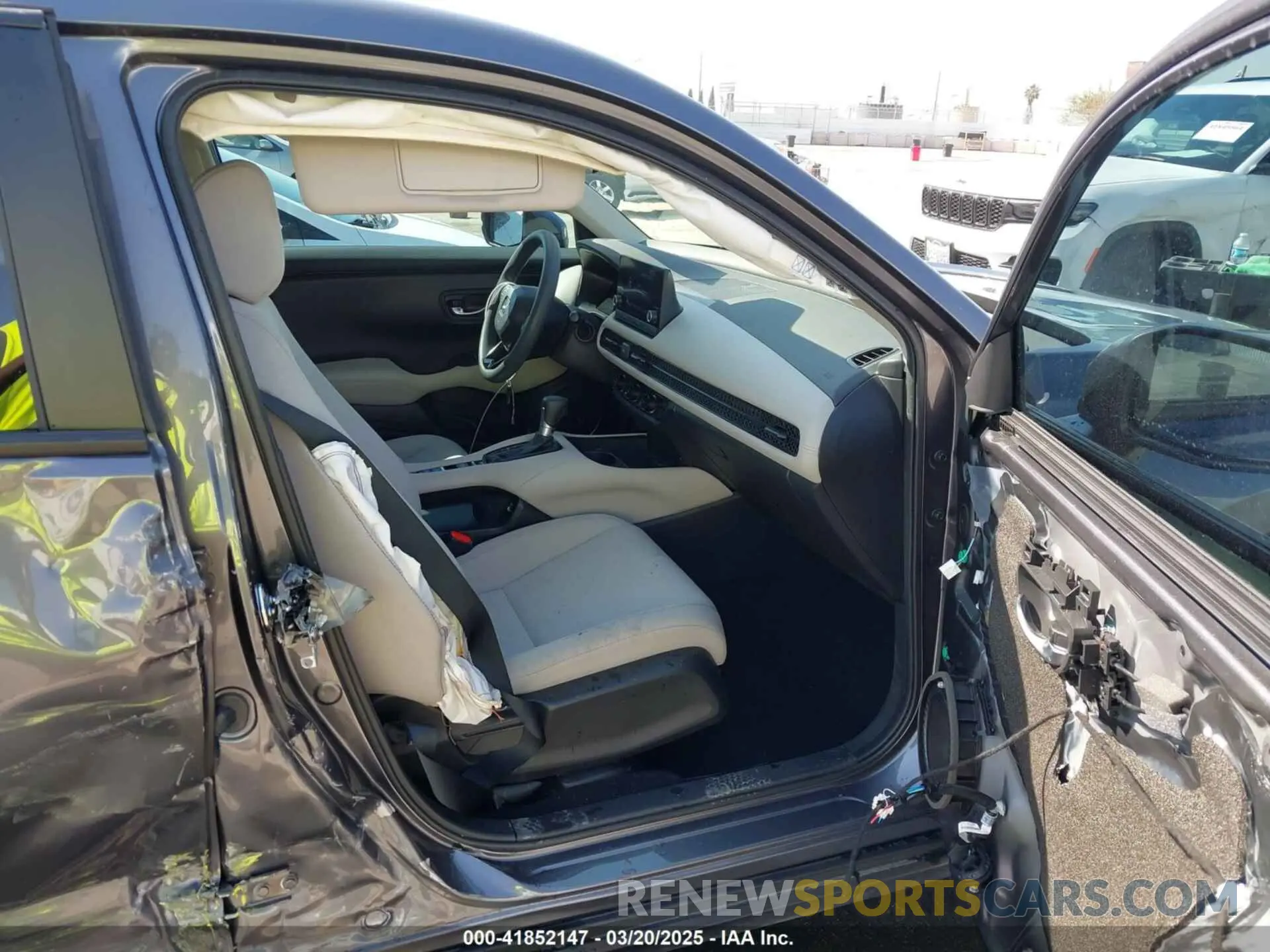 5 Photograph of a damaged car 3CZRZ1H3XPM729920 HONDA HR-V 2023