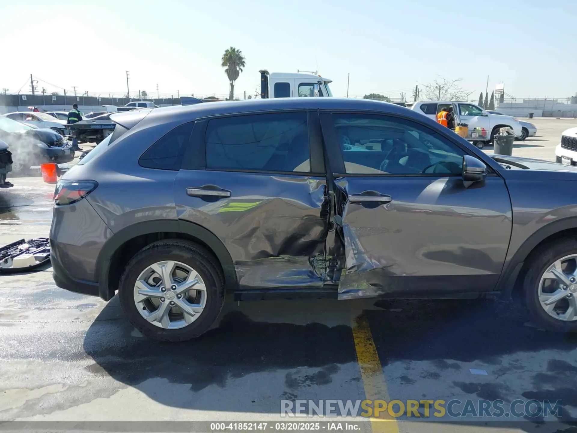 6 Photograph of a damaged car 3CZRZ1H3XPM729920 HONDA HR-V 2023