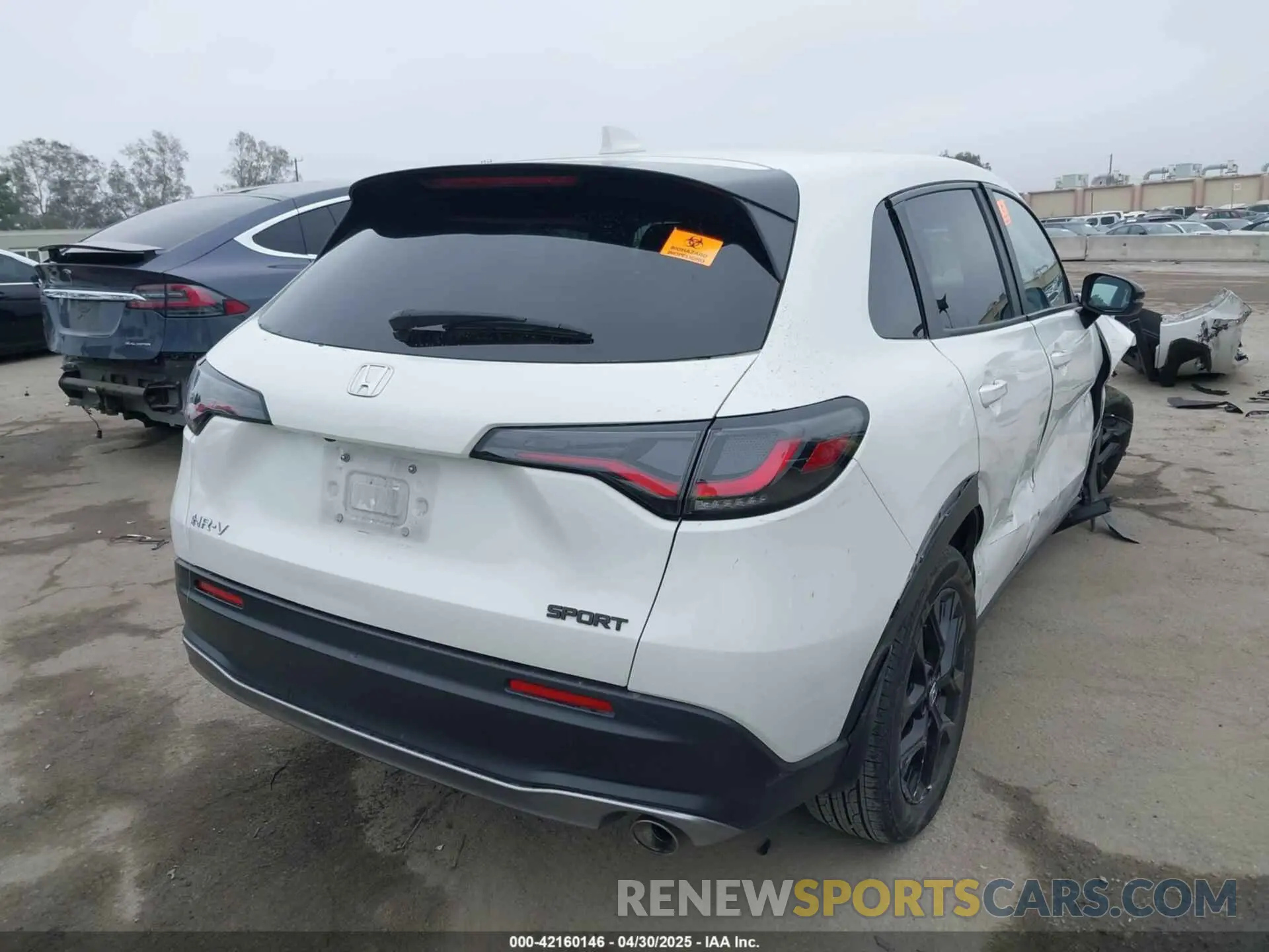 4 Photograph of a damaged car 3CZRZ1H51PM707483 HONDA HR-V 2023