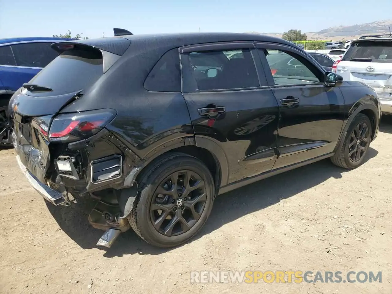 3 Photograph of a damaged car 3CZRZ1H53PM704570 HONDA HR-V 2023