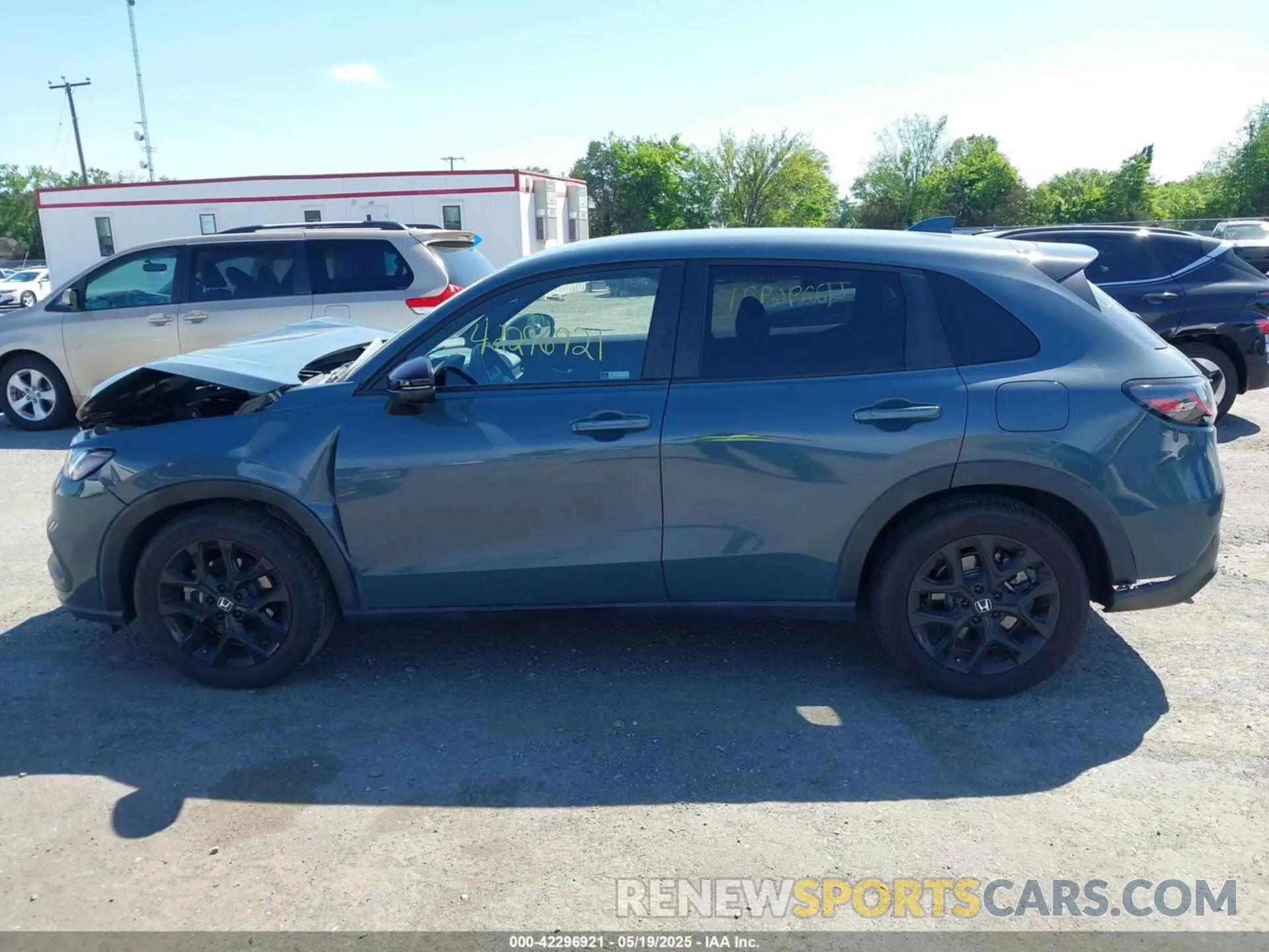 15 Photograph of a damaged car 3CZRZ1H53PM705427 HONDA HR-V 2023
