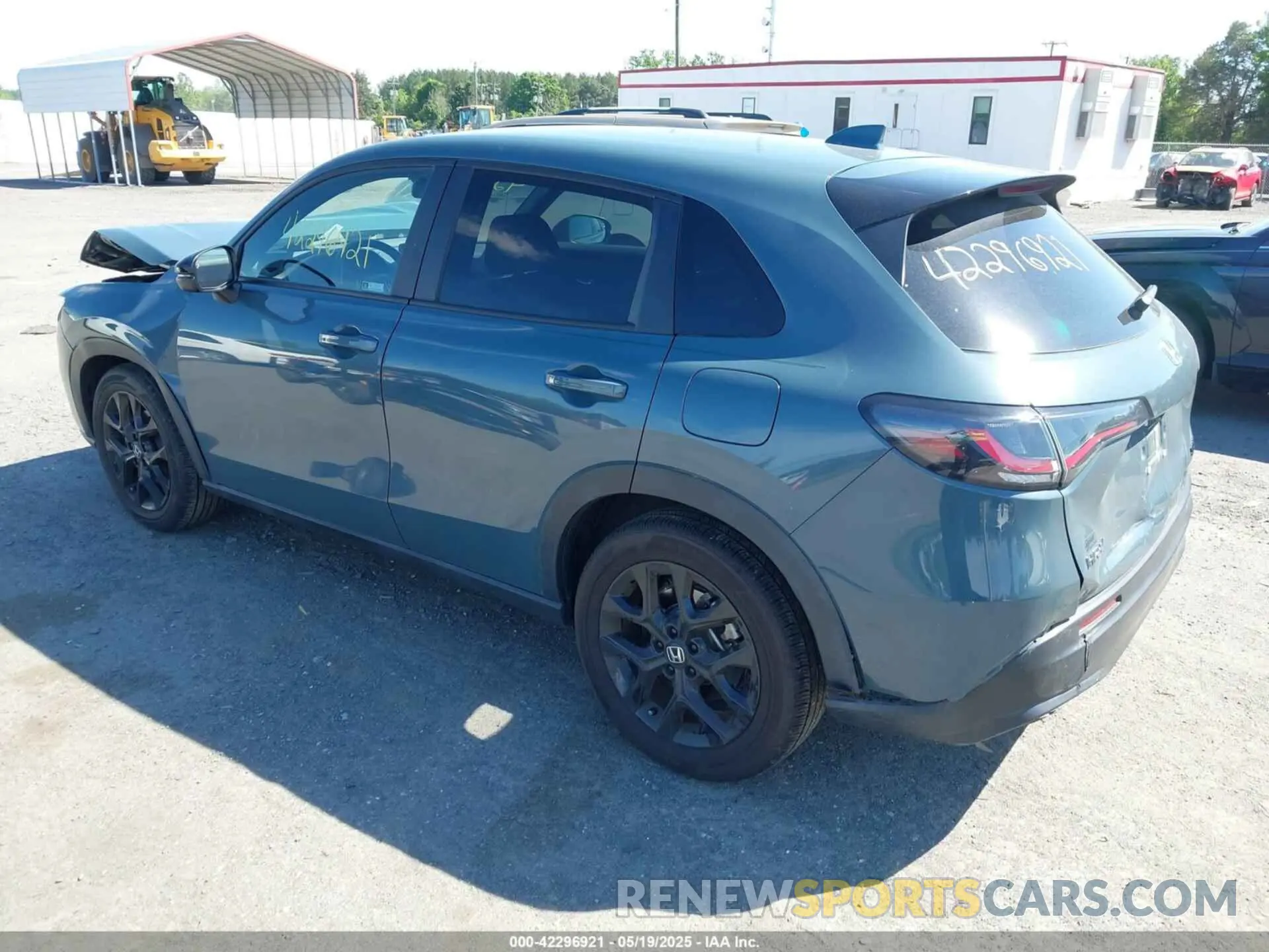 3 Photograph of a damaged car 3CZRZ1H53PM705427 HONDA HR-V 2023