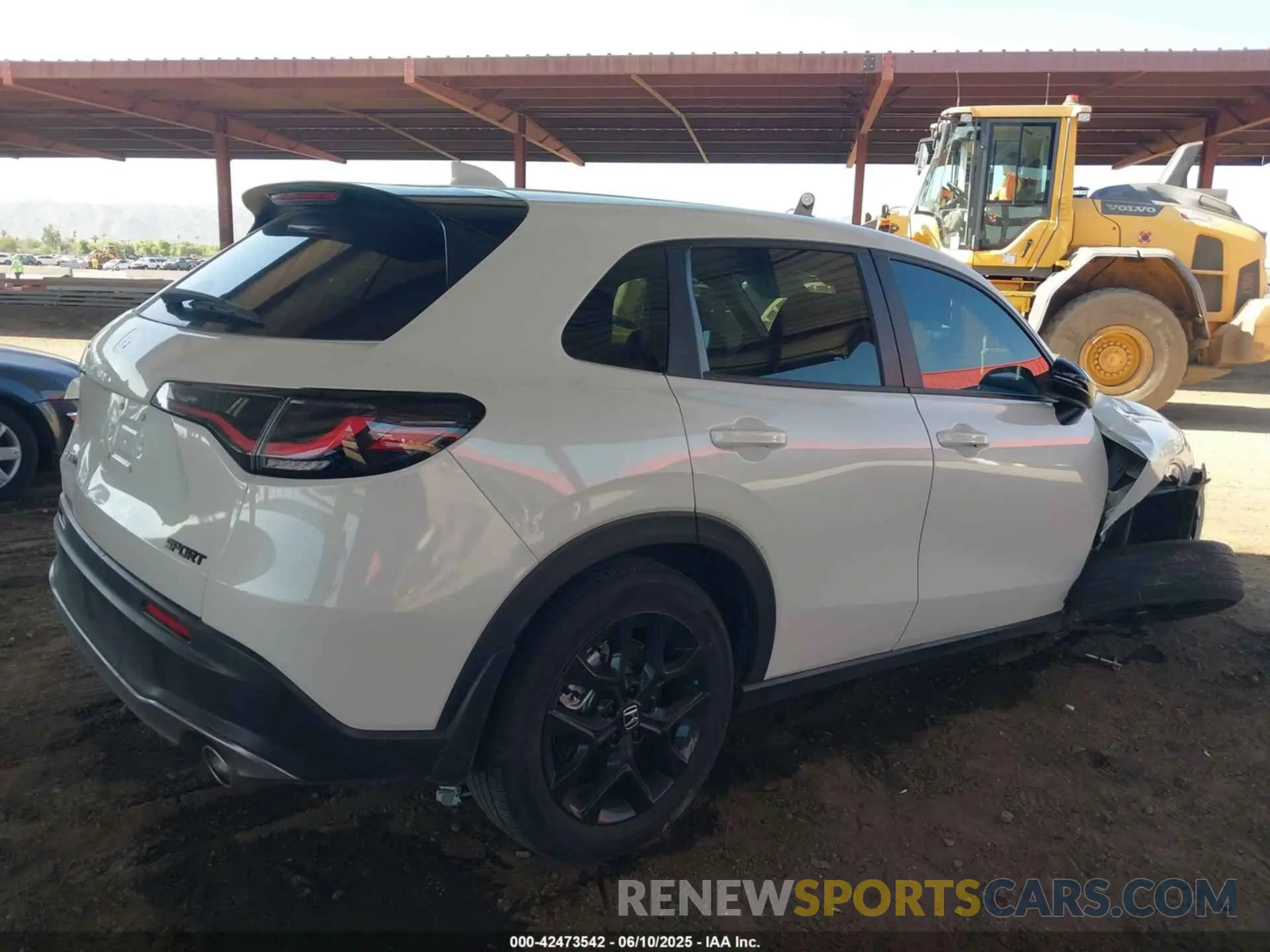 4 Photograph of a damaged car 3CZRZ1H54PM736976 HONDA HR-V 2023