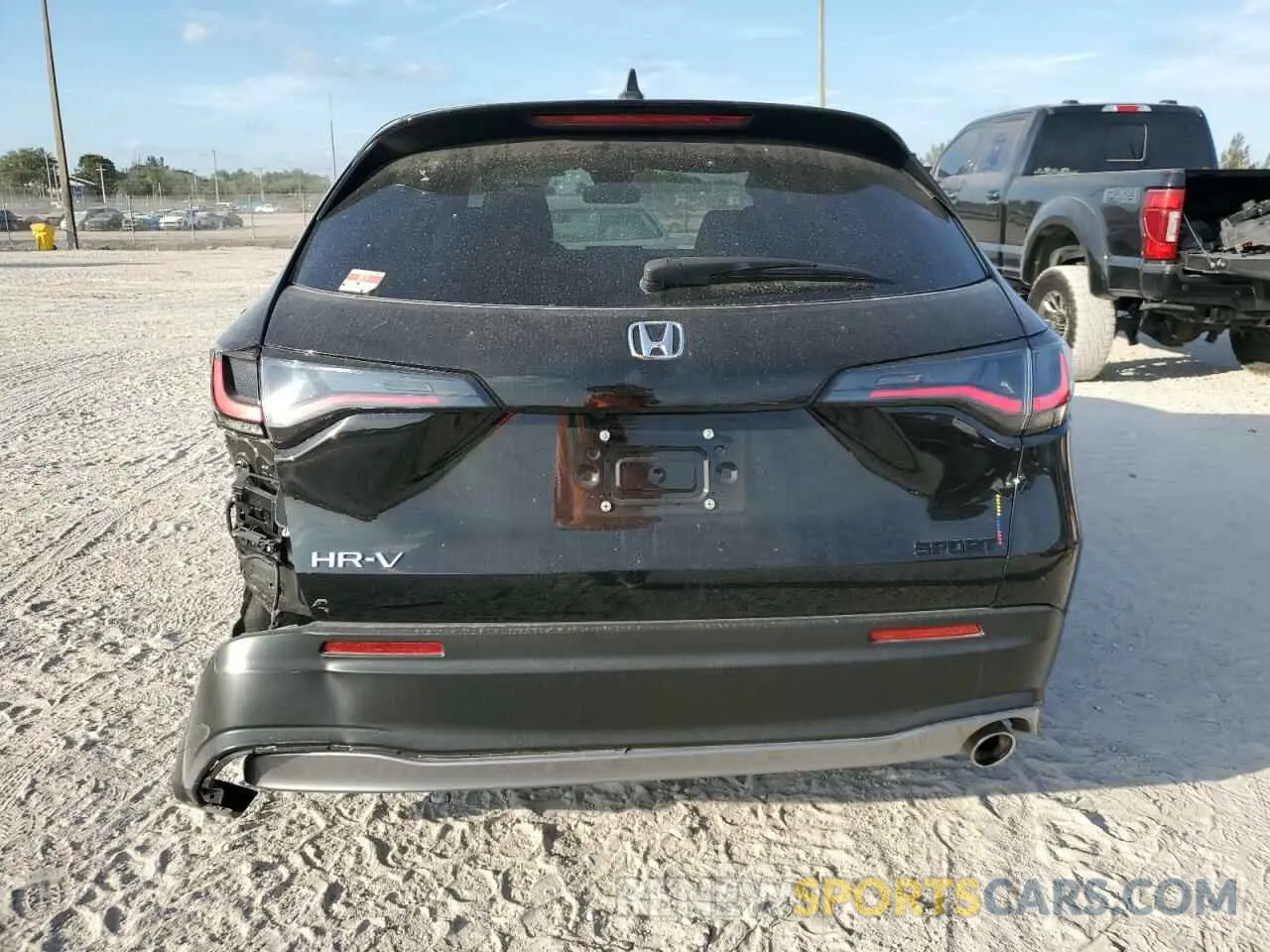 6 Photograph of a damaged car 3CZRZ1H55PM708359 HONDA HR-V 2023