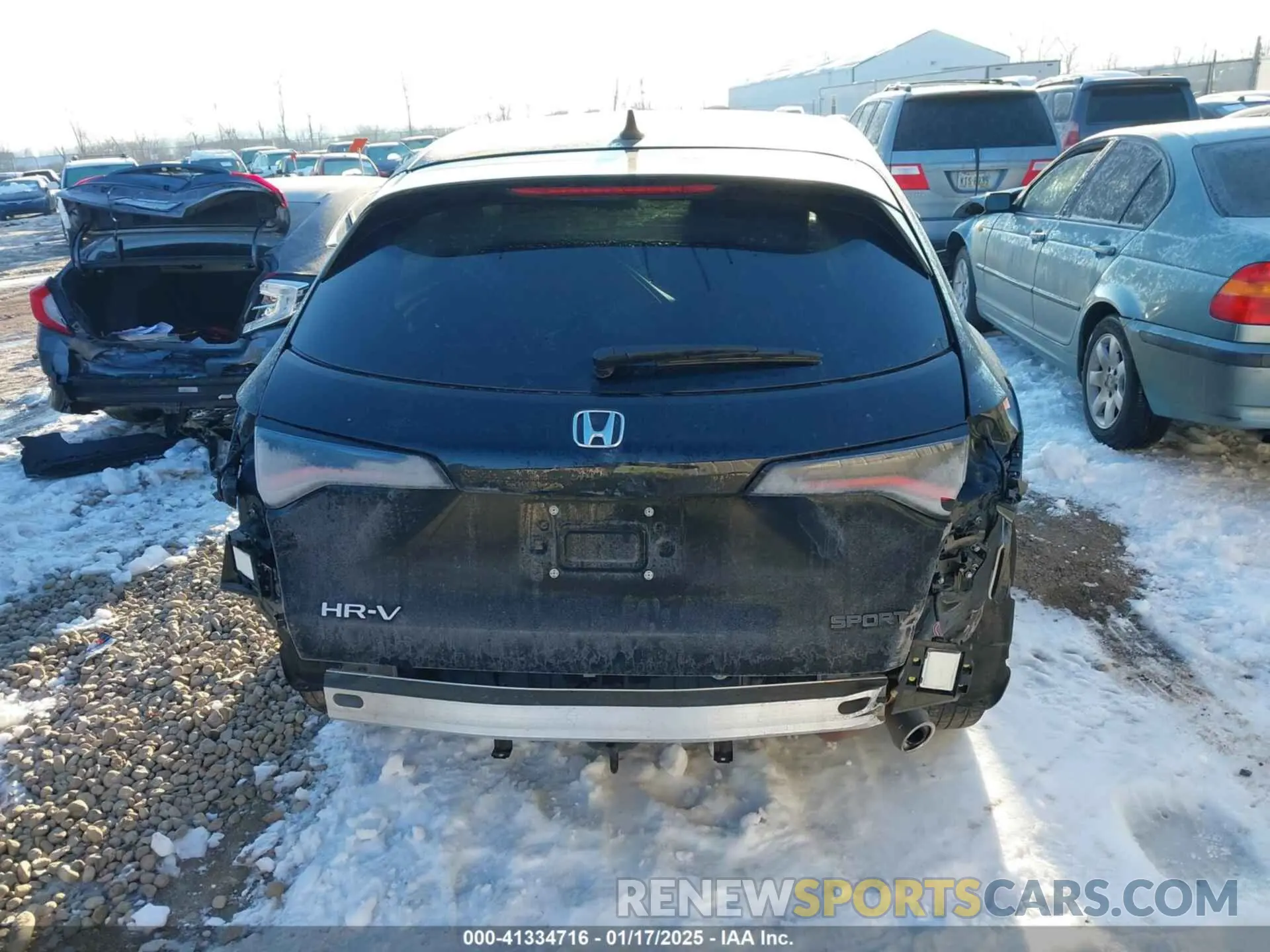 17 Photograph of a damaged car 3CZRZ1H55PM731530 HONDA HR-V 2023