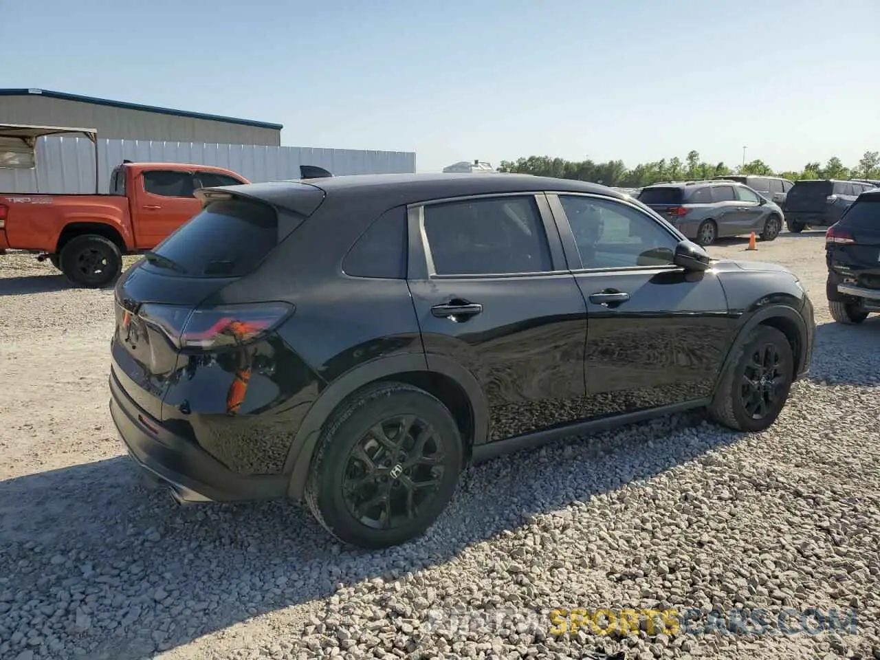 3 Photograph of a damaged car 3CZRZ1H56PM712016 HONDA HR-V 2023