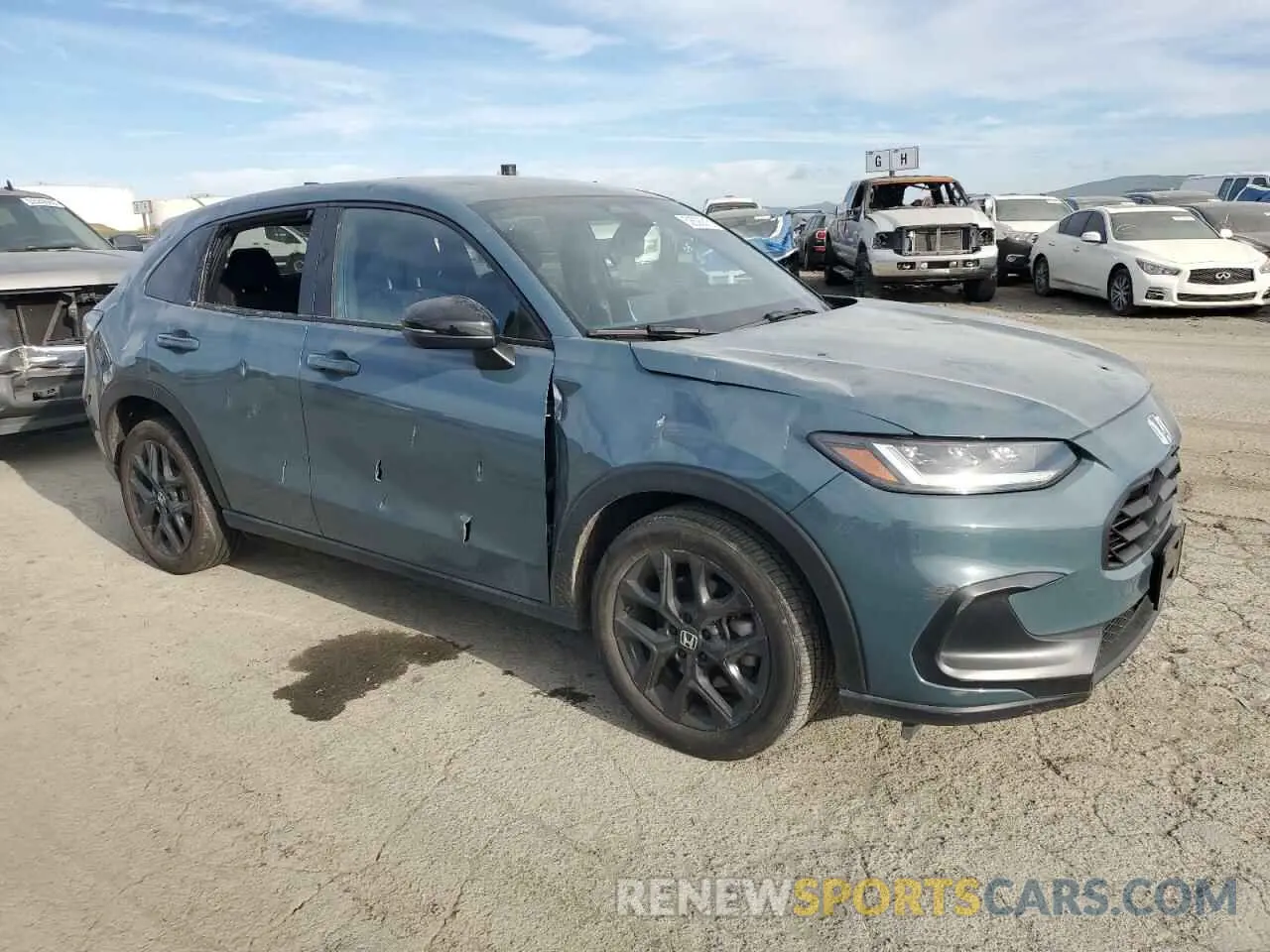 4 Photograph of a damaged car 3CZRZ1H56PM718074 HONDA HR-V 2023