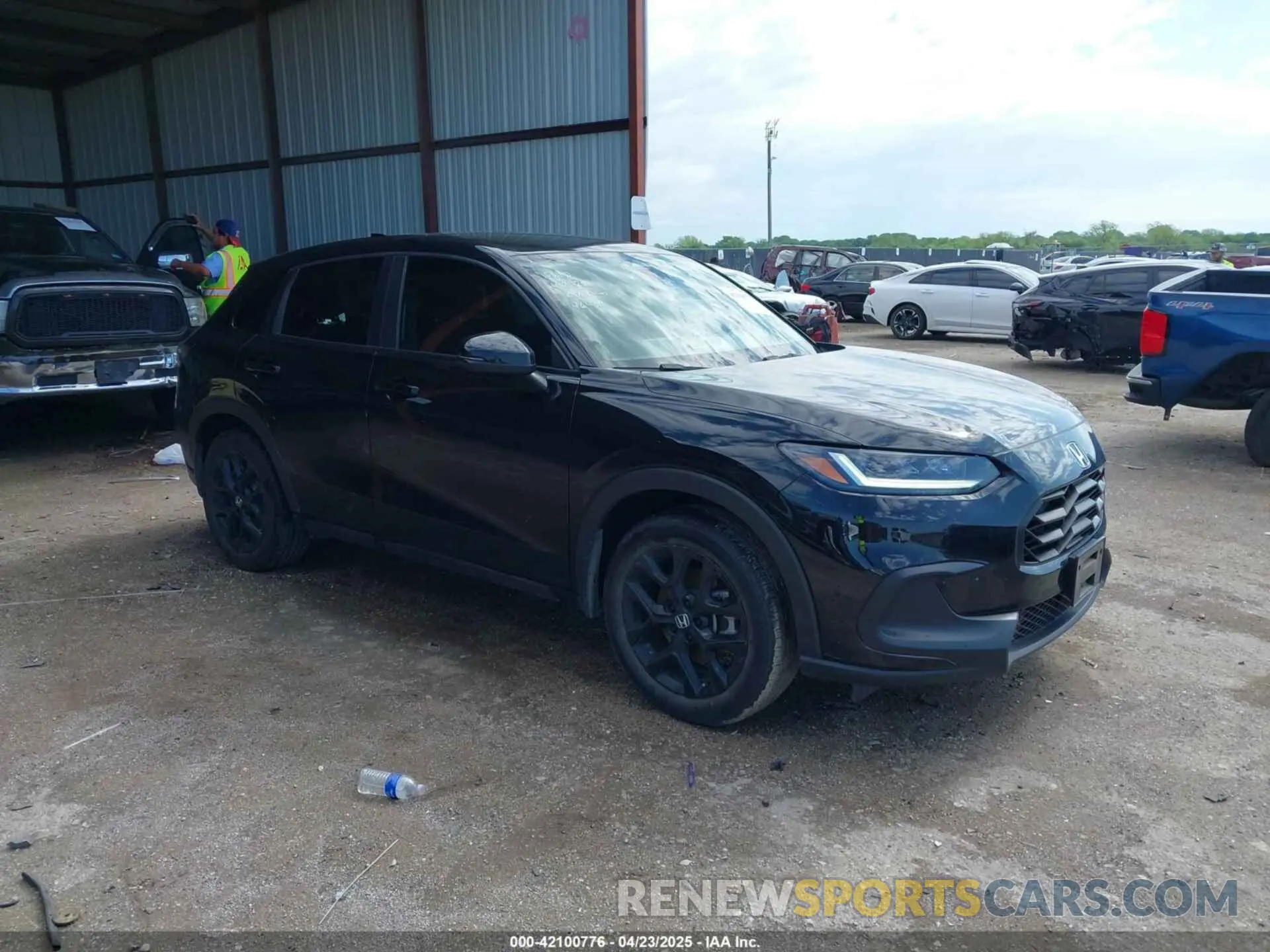 1 Photograph of a damaged car 3CZRZ1H57PM703406 HONDA HR-V 2023