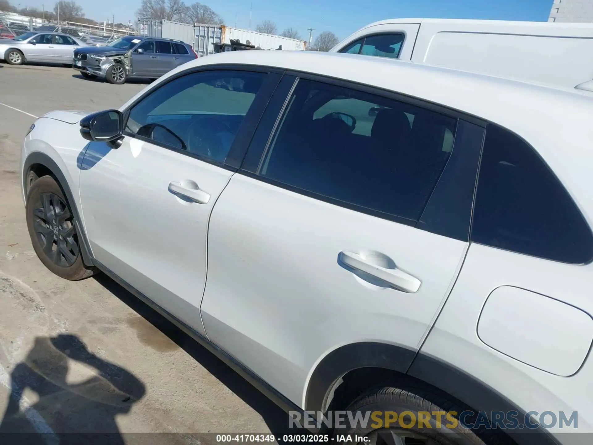 14 Photograph of a damaged car 3CZRZ1H57PM705835 HONDA HR-V 2023