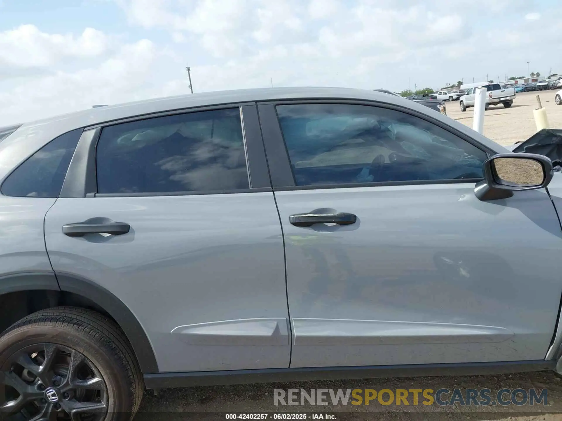 13 Photograph of a damaged car 3CZRZ1H57PM718326 HONDA HR-V 2023