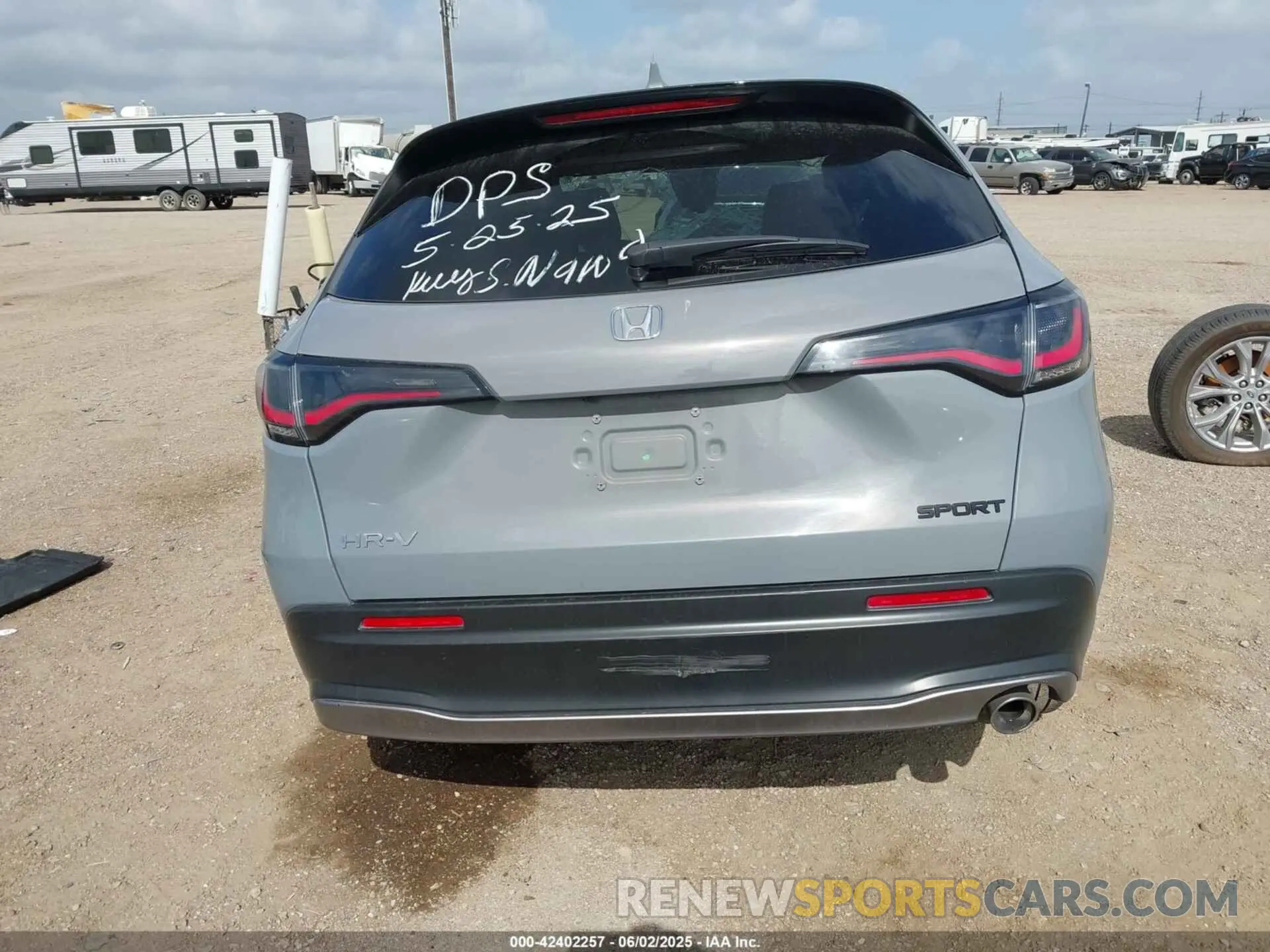 16 Photograph of a damaged car 3CZRZ1H57PM718326 HONDA HR-V 2023