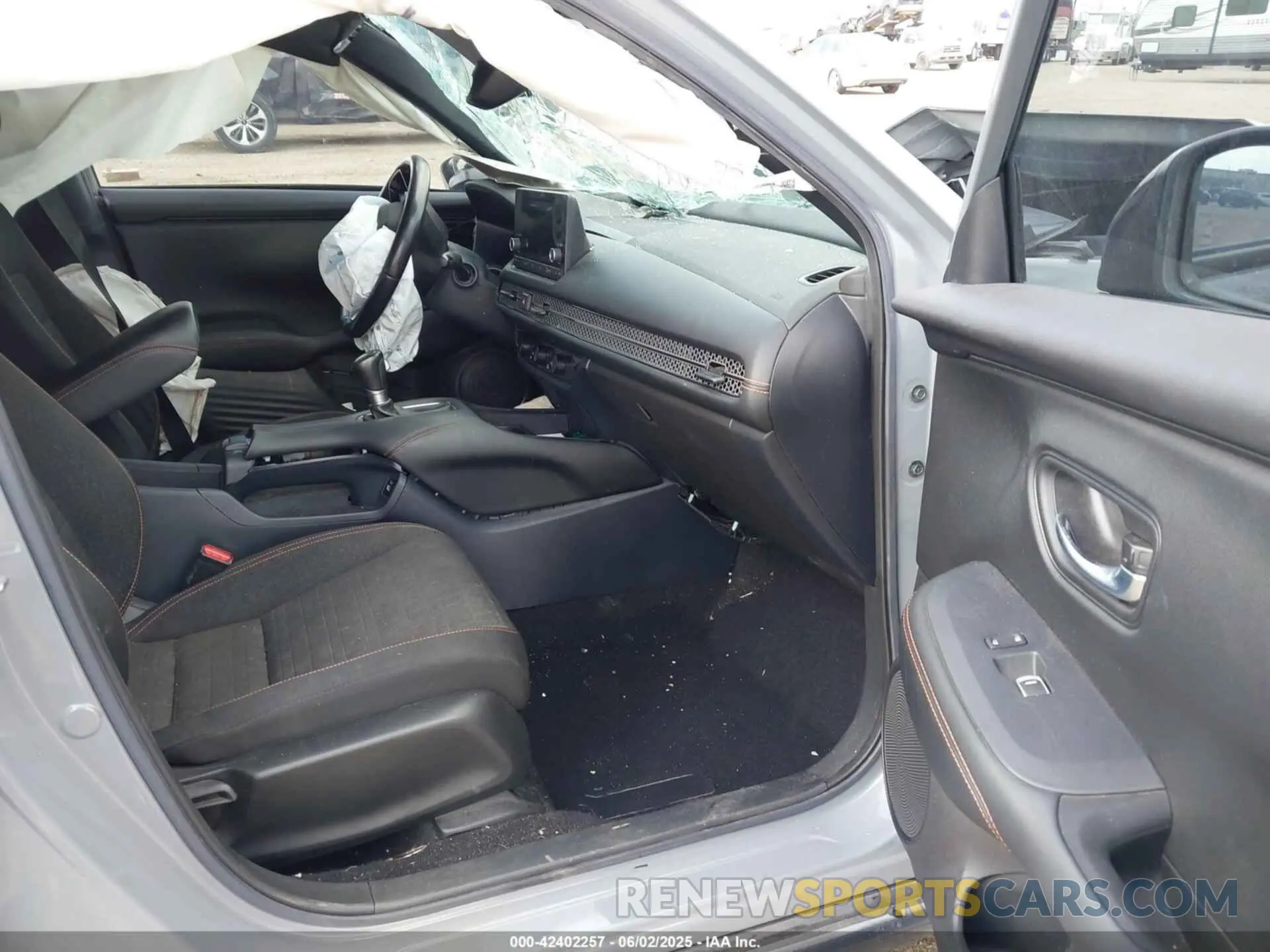 5 Photograph of a damaged car 3CZRZ1H57PM718326 HONDA HR-V 2023