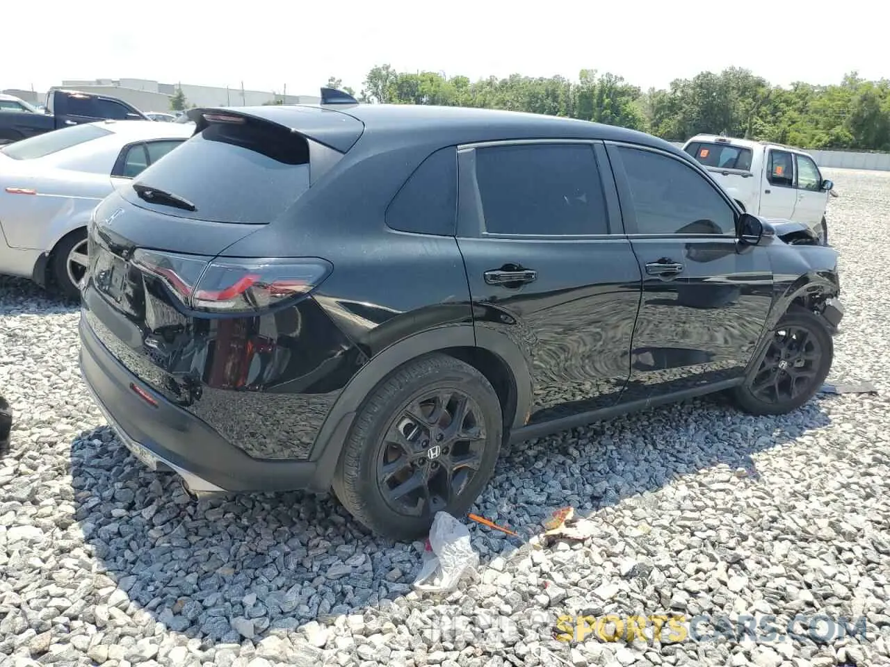 3 Photograph of a damaged car 3CZRZ1H58PM711529 HONDA HR-V 2023