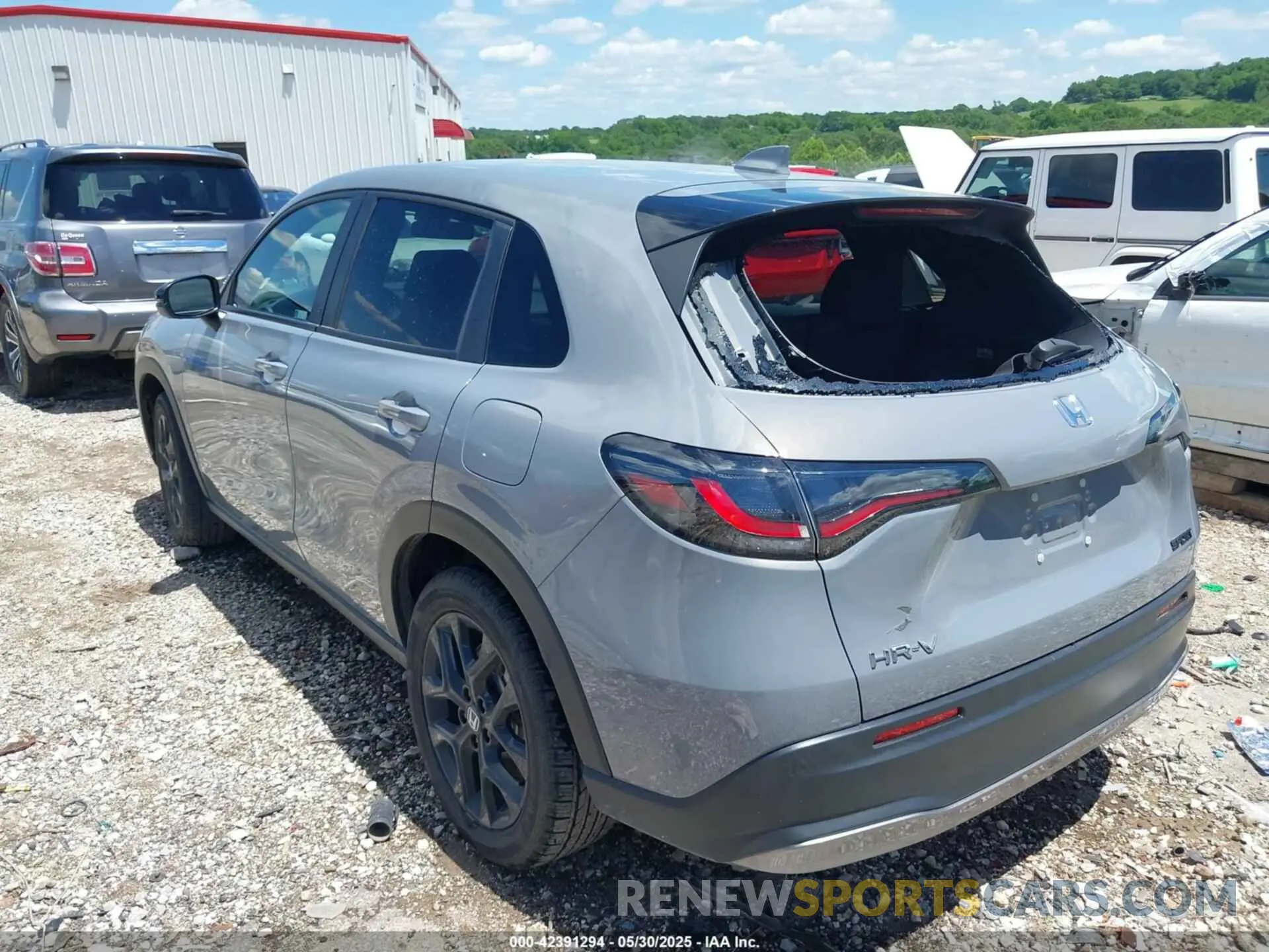 3 Photograph of a damaged car 3CZRZ1H59PM713354 HONDA HR-V 2023