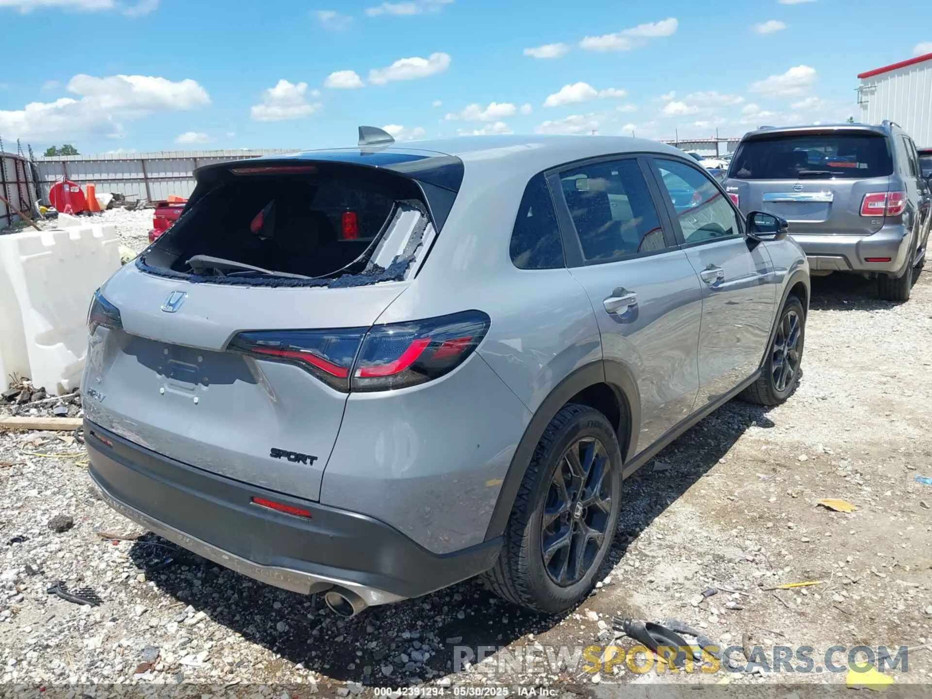 4 Photograph of a damaged car 3CZRZ1H59PM713354 HONDA HR-V 2023