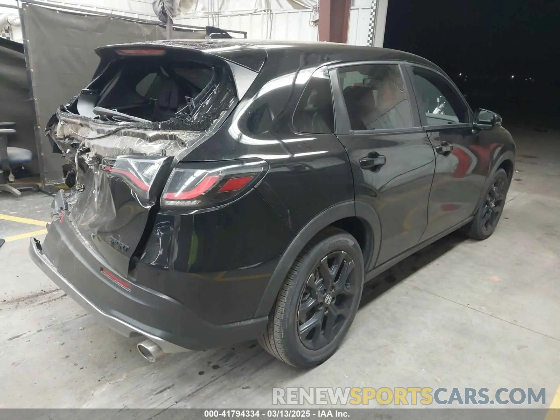4 Photograph of a damaged car 3CZRZ1H59PM715475 HONDA HR-V 2023