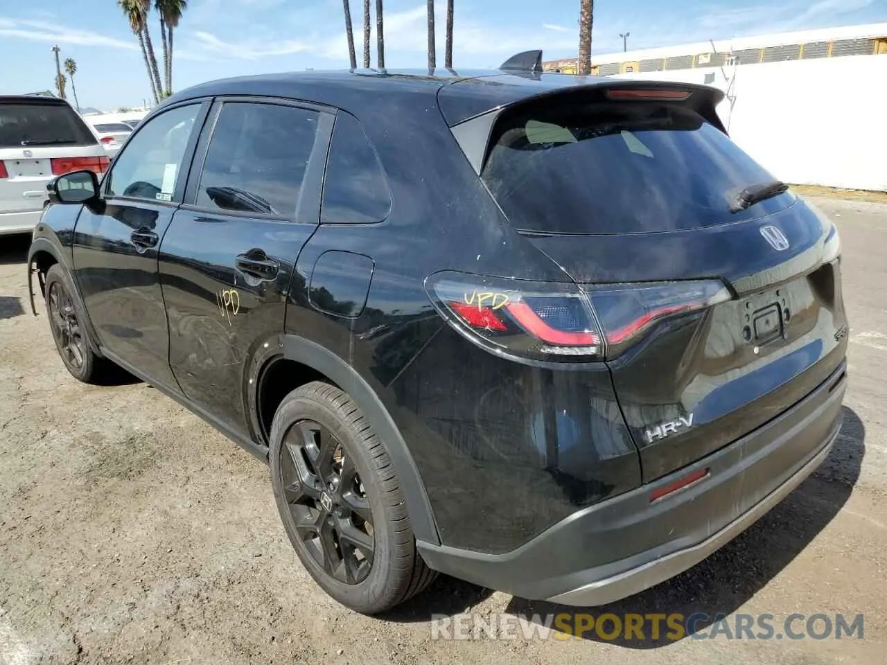 2 Photograph of a damaged car 3CZRZ1H5XPM704453 HONDA HR-V 2023