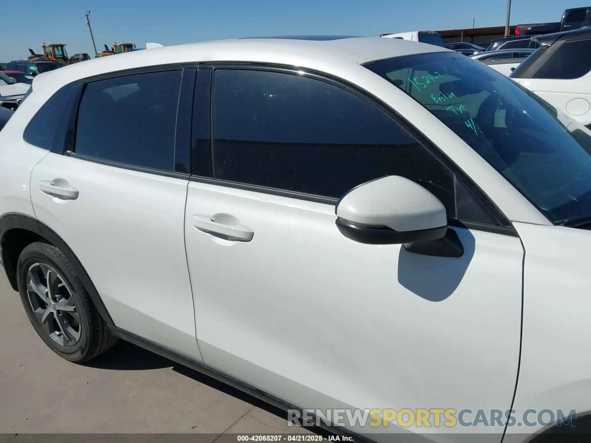 13 Photograph of a damaged car 3CZRZ1H72PM710748 HONDA HR-V 2023