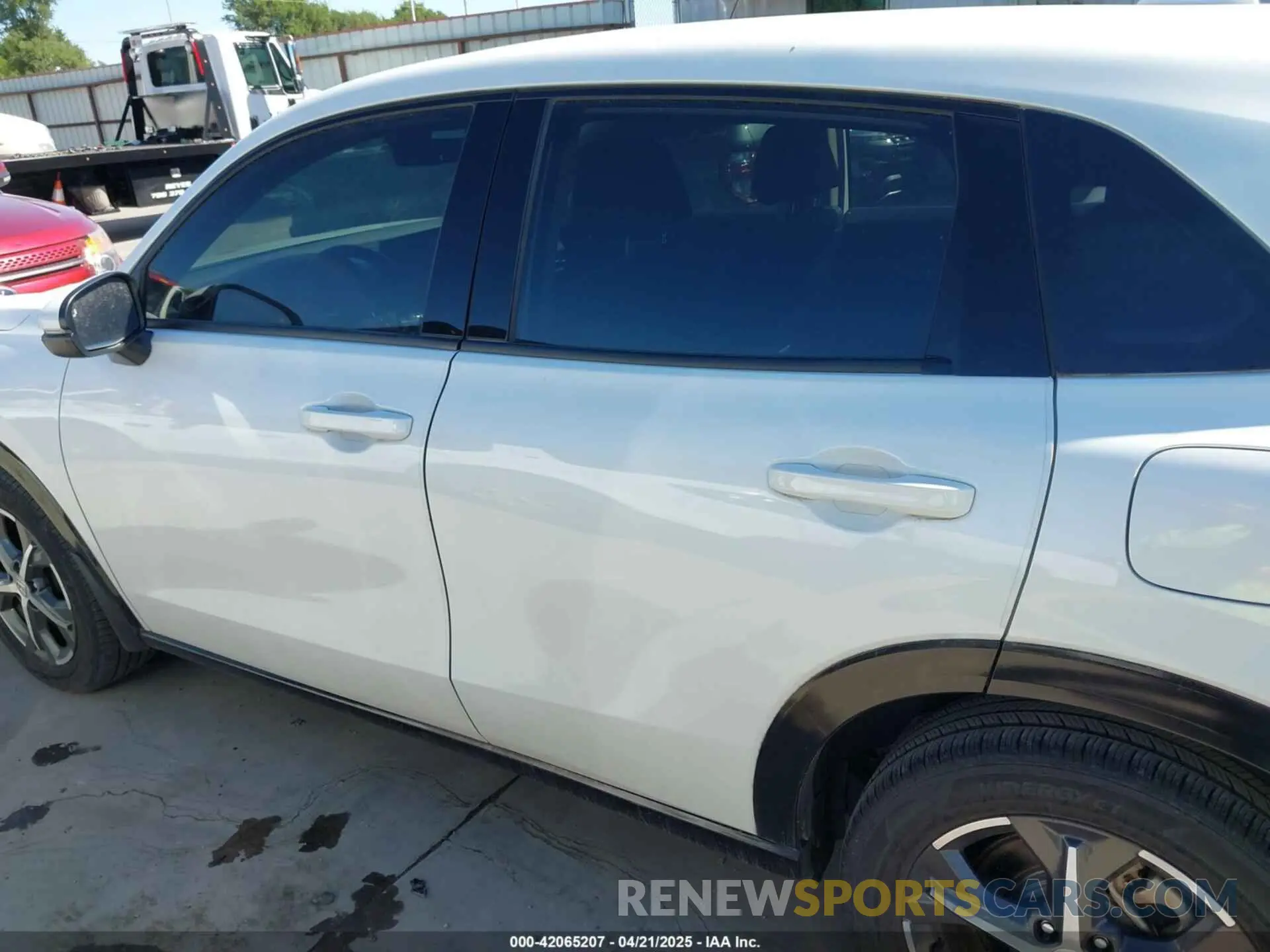 14 Photograph of a damaged car 3CZRZ1H72PM710748 HONDA HR-V 2023