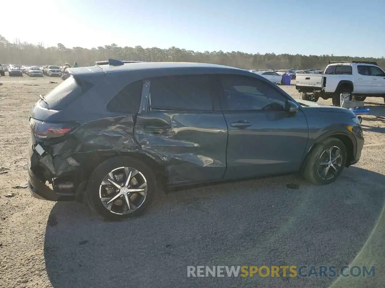 3 Photograph of a damaged car 3CZRZ1H73PM732449 HONDA HR-V 2023