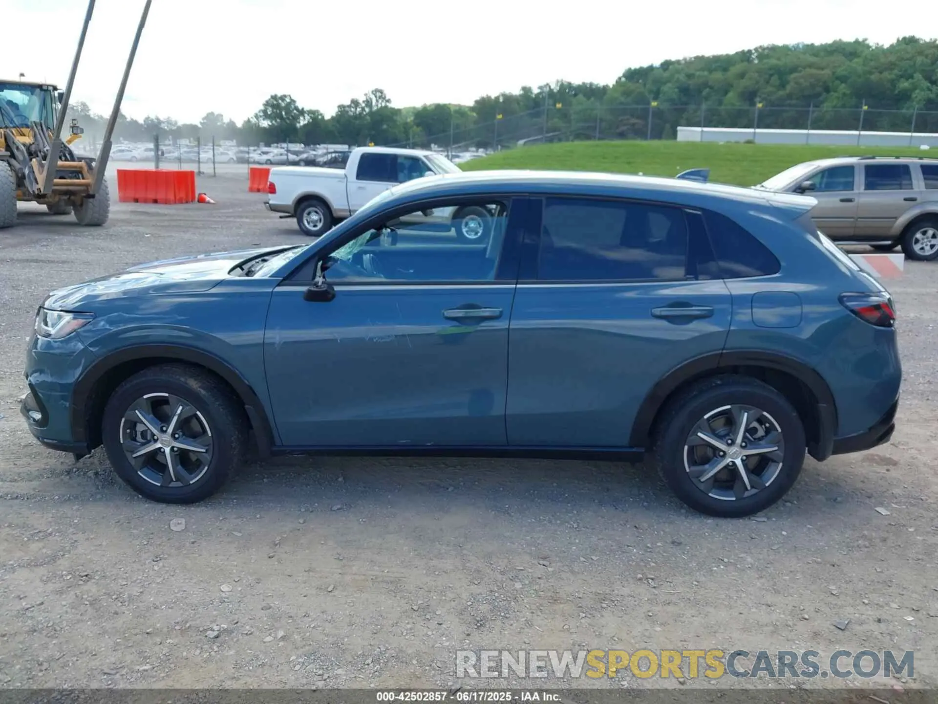 14 Photograph of a damaged car 3CZRZ1H74PM734260 HONDA HR-V 2023