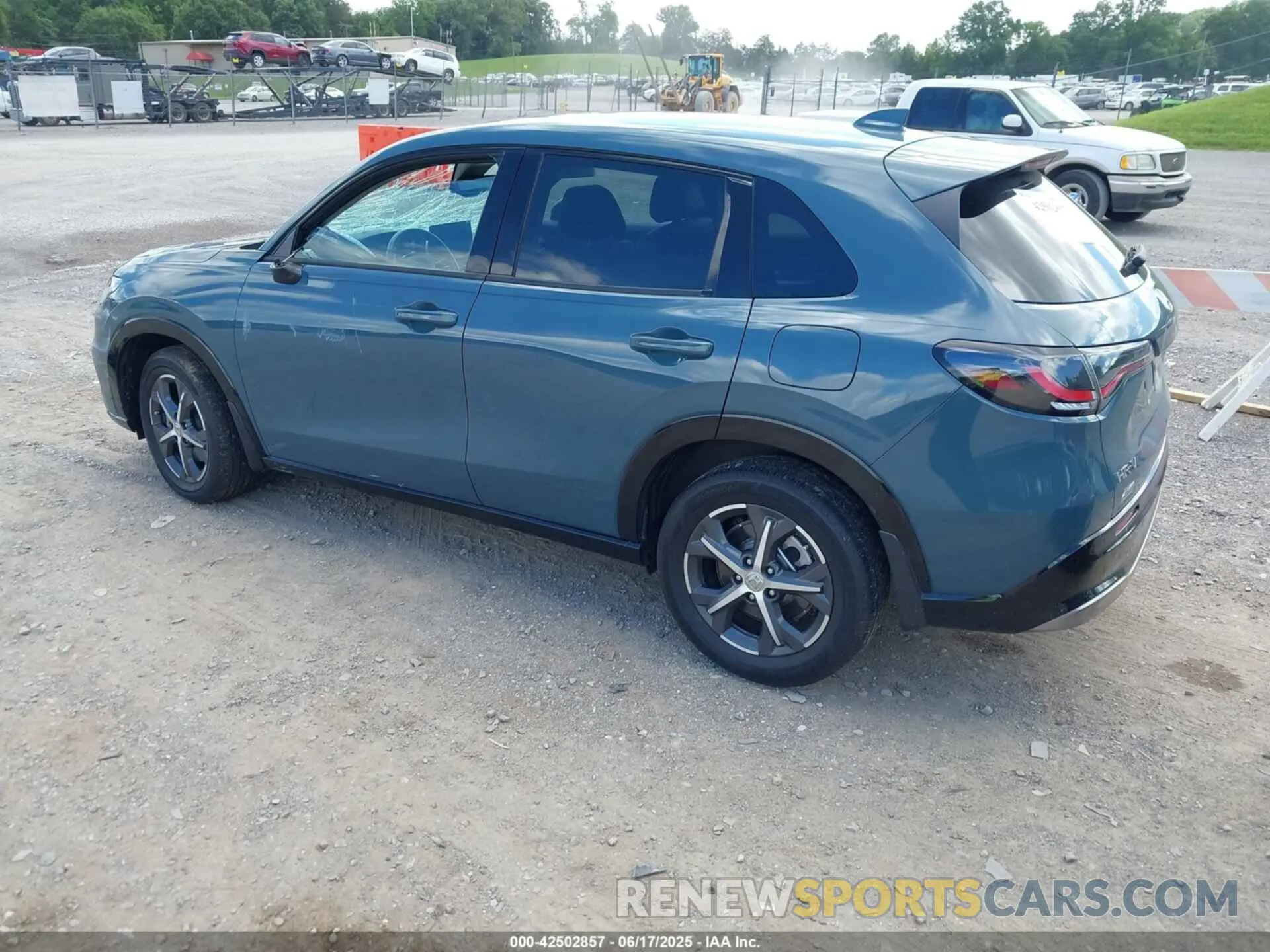 3 Photograph of a damaged car 3CZRZ1H74PM734260 HONDA HR-V 2023