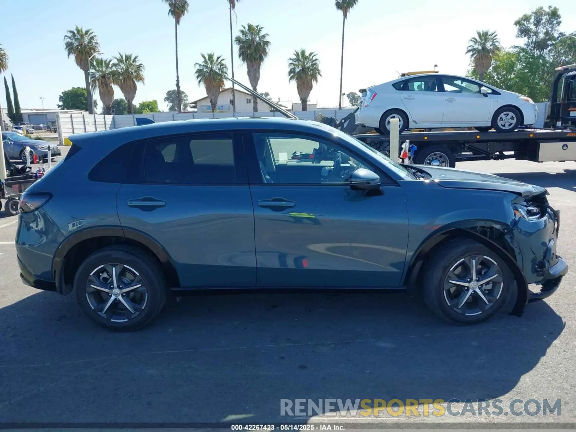 12 Photograph of a damaged car 3CZRZ1H77PM702998 HONDA HR-V 2023