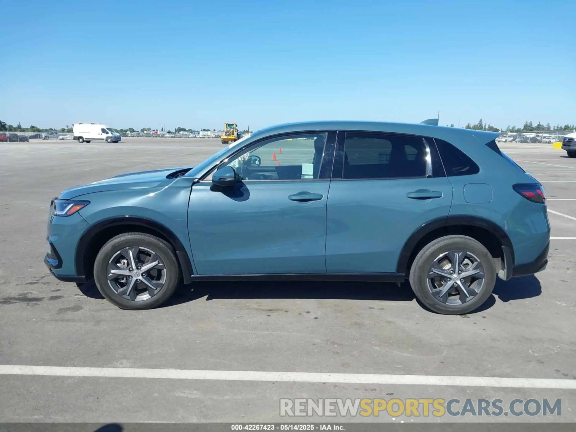 13 Photograph of a damaged car 3CZRZ1H77PM702998 HONDA HR-V 2023