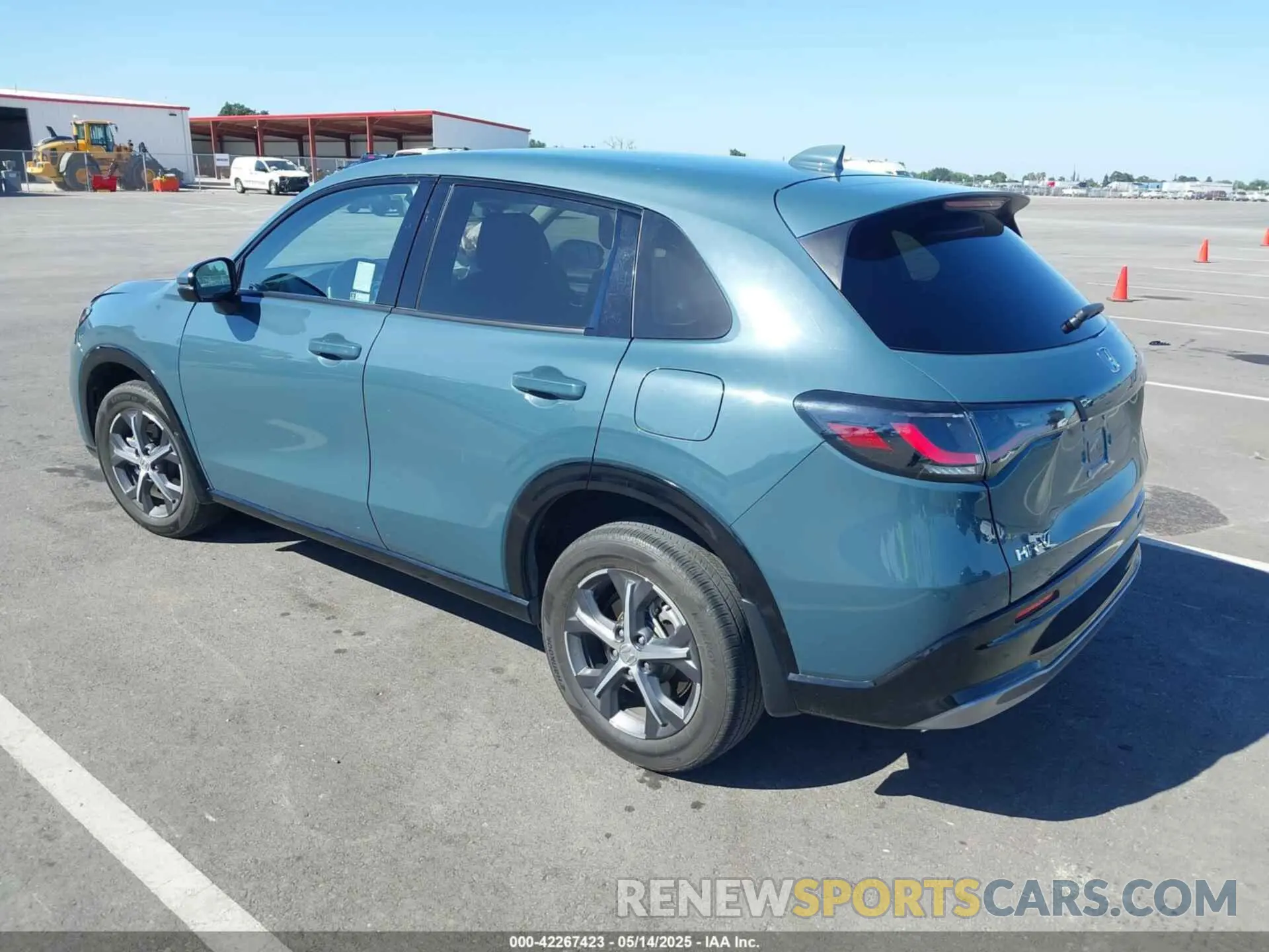 3 Photograph of a damaged car 3CZRZ1H77PM702998 HONDA HR-V 2023