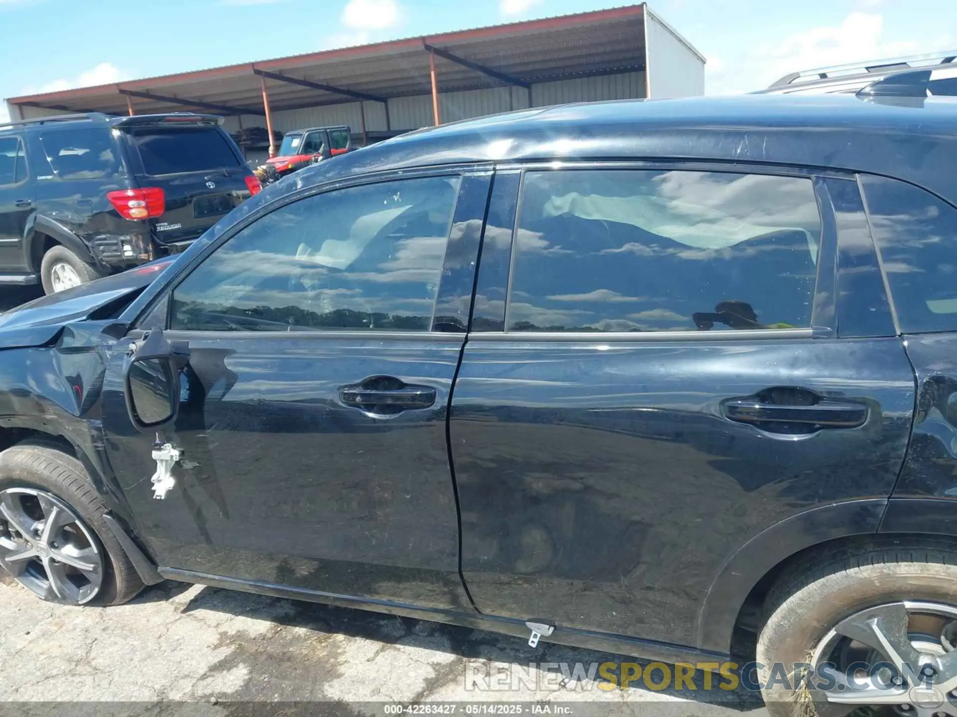 14 Photograph of a damaged car 3CZRZ1H77PM735273 HONDA HR-V 2023