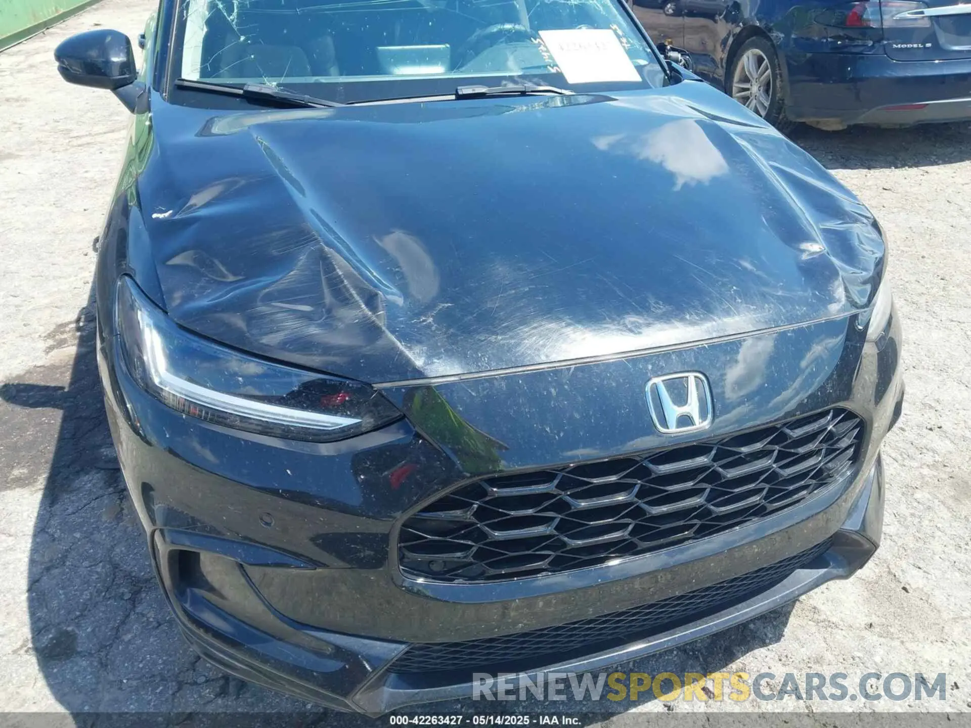 18 Photograph of a damaged car 3CZRZ1H77PM735273 HONDA HR-V 2023