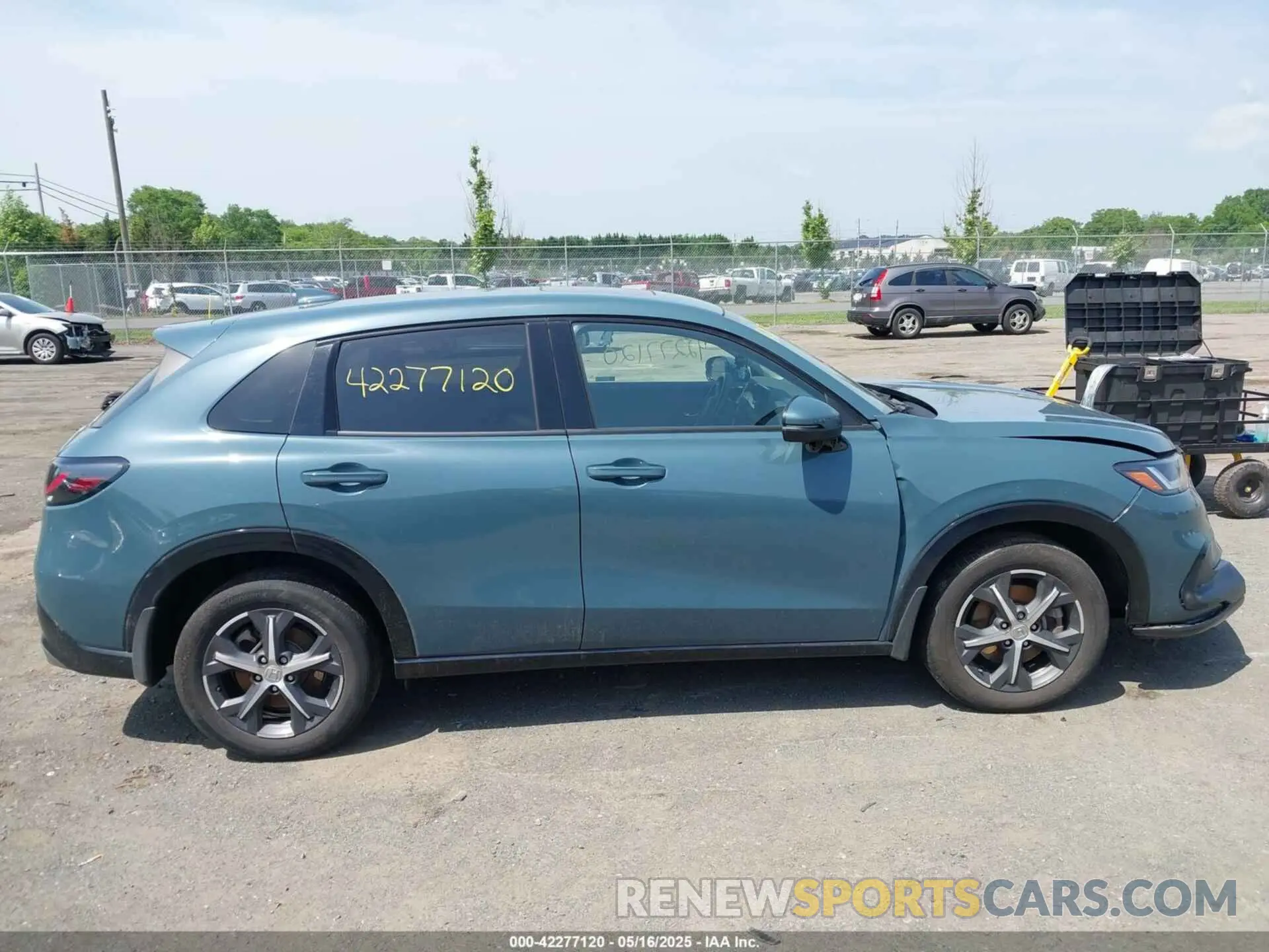 13 Photograph of a damaged car 3CZRZ1H78PM700693 HONDA HR-V 2023