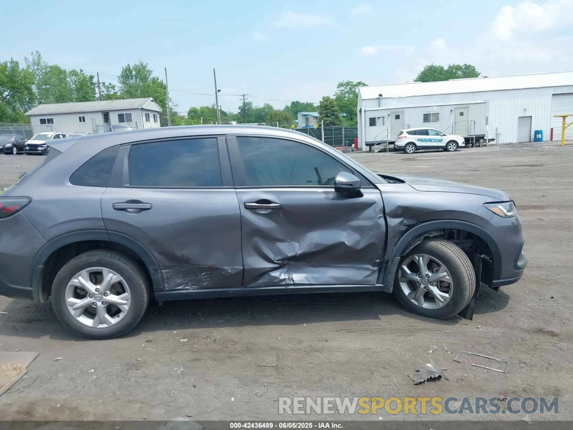 13 Photograph of a damaged car 3CZRZ2H31PM727611 HONDA HR-V 2023