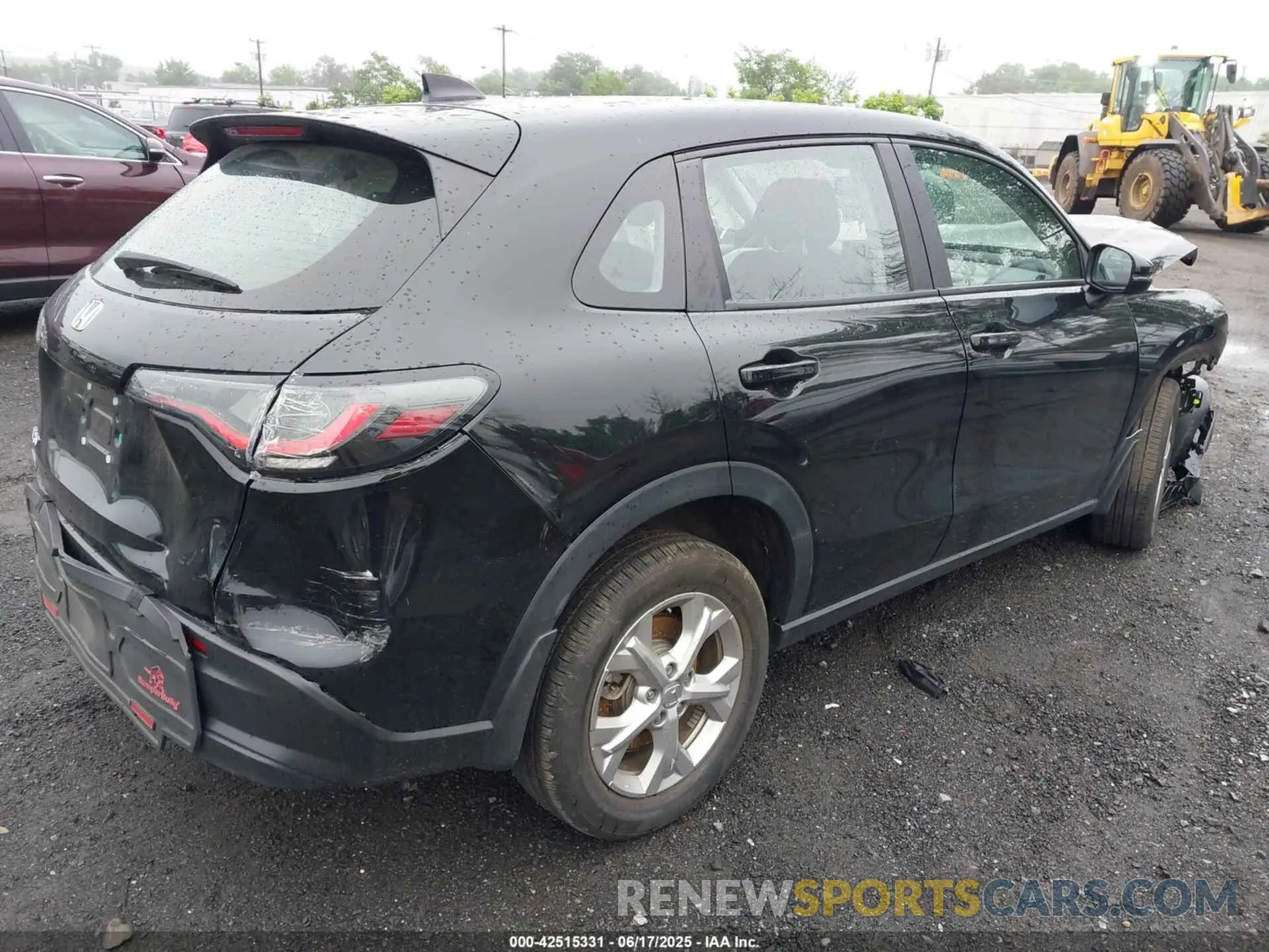 4 Photograph of a damaged car 3CZRZ2H31PM740388 HONDA HR-V 2023