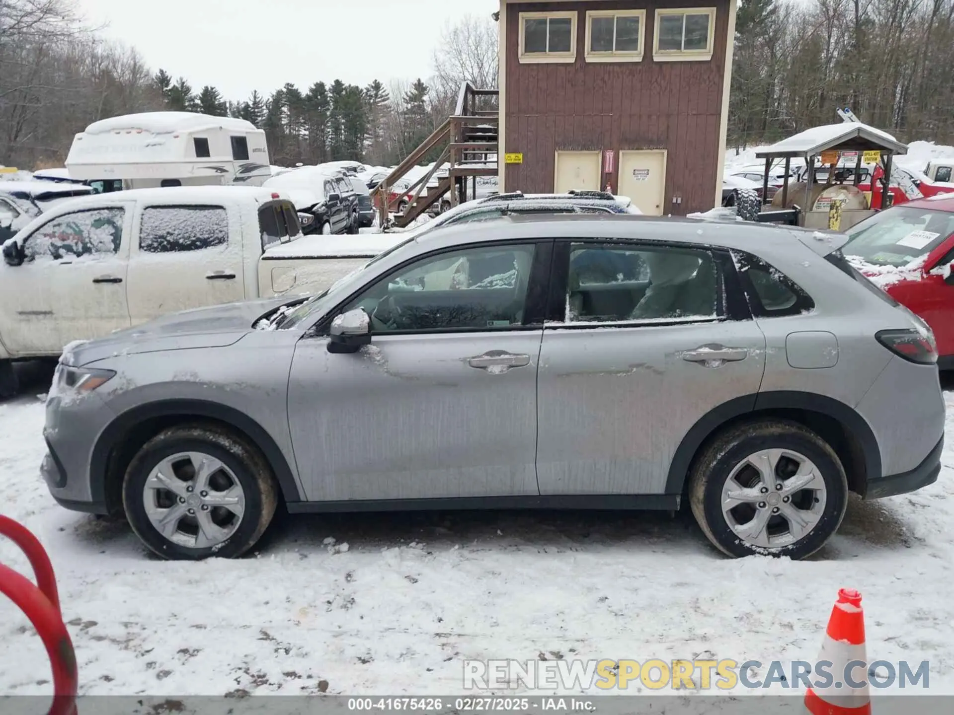 14 Photograph of a damaged car 3CZRZ2H31PM745929 HONDA HR-V 2023