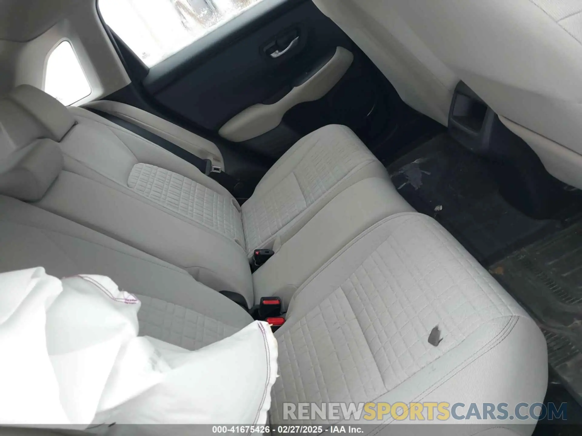8 Photograph of a damaged car 3CZRZ2H31PM745929 HONDA HR-V 2023